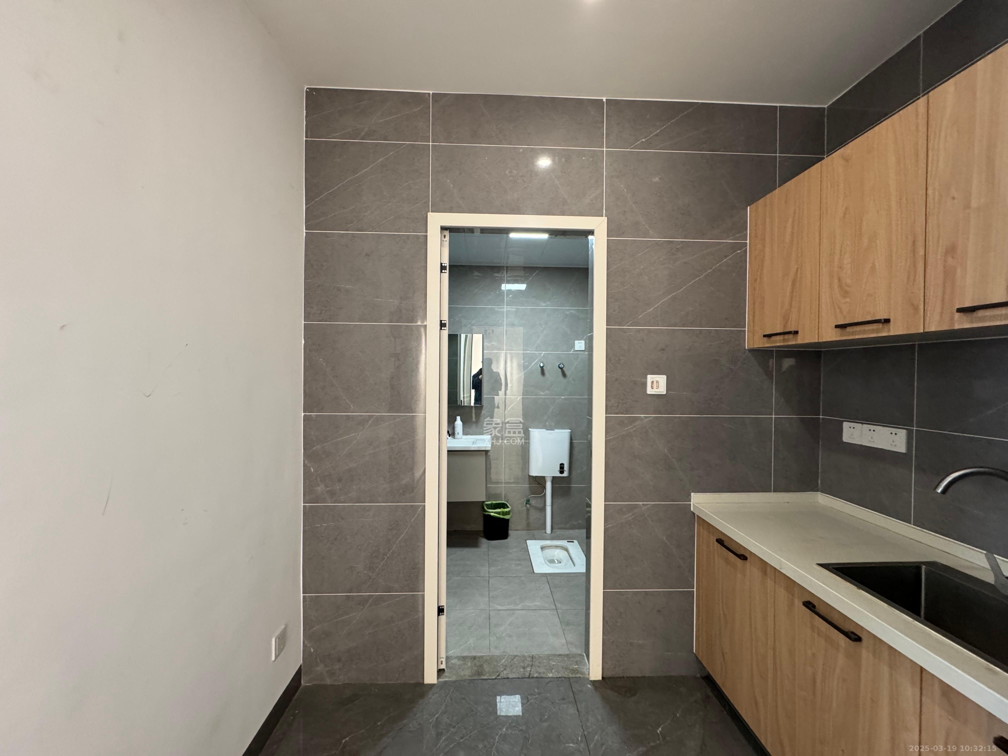 润和国际广场 2室1厅1卫 6000.0元/月 润和国际广场 2室1厅1卫 6000.0元/月室内图