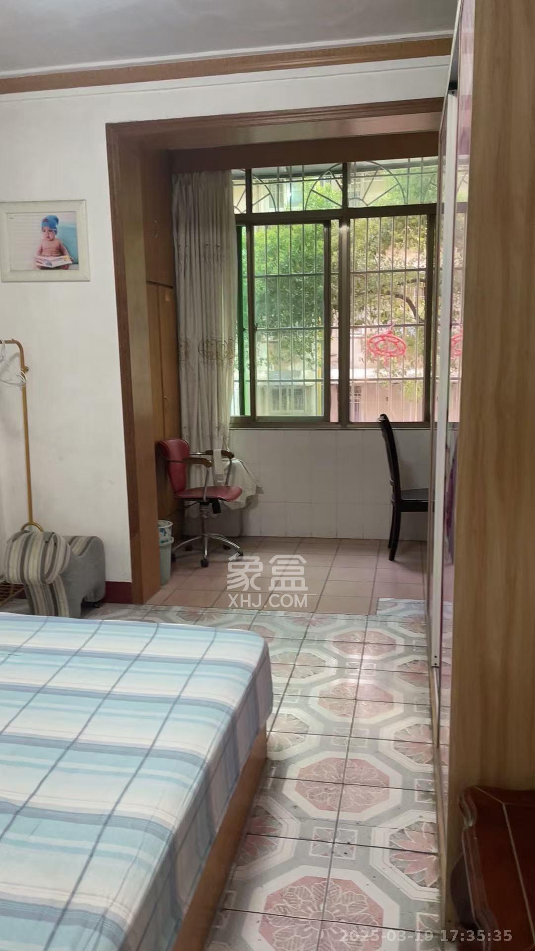 红花坡轻工设计院(轻安宿舍)  2室1厅1卫    1600.0元/月 红花坡轻工设计院(轻安宿舍)  2室1厅1卫    1600.0元/月室内图