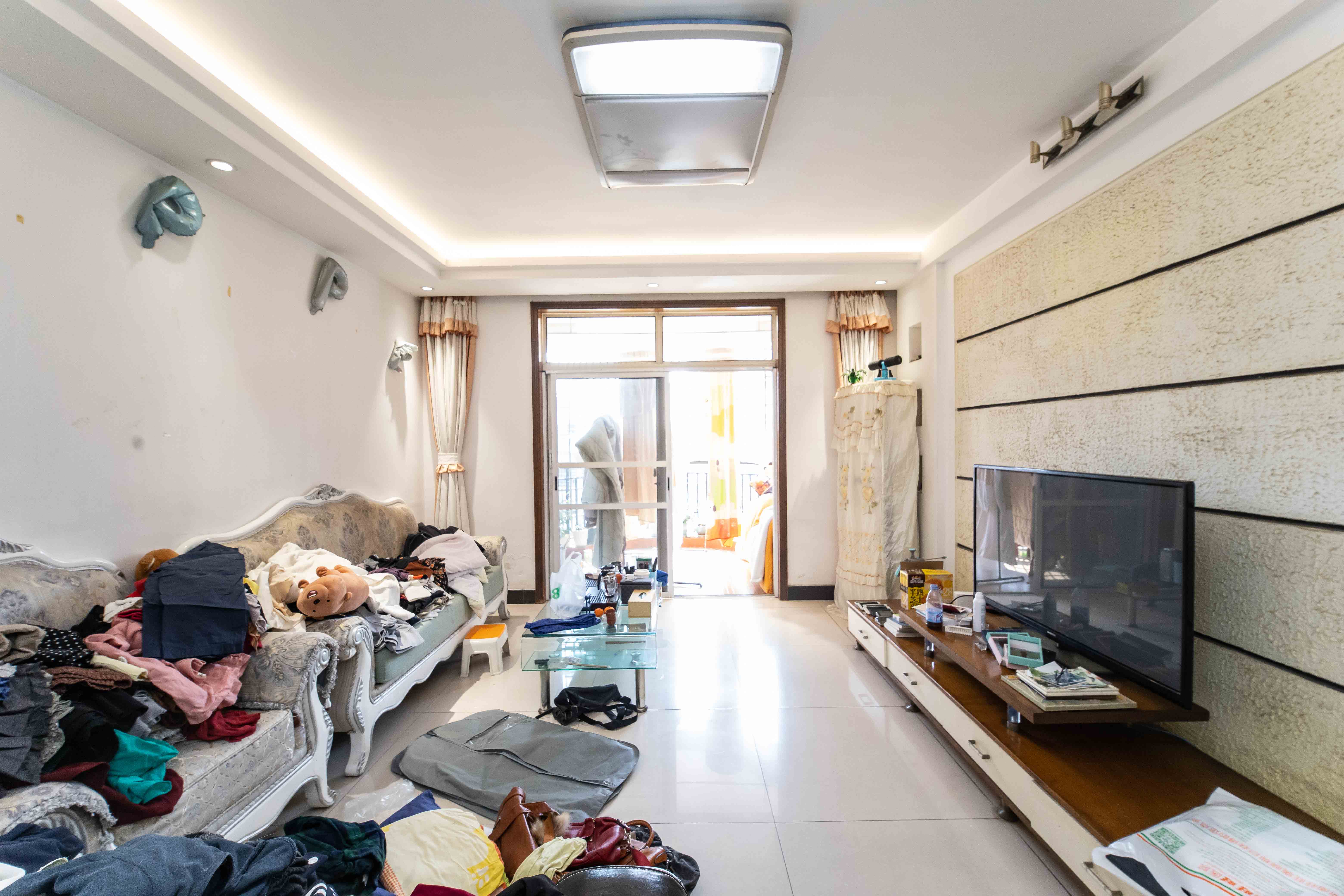 锦绣中星  3室2厅1卫    56.0万 锦绣中星  3室2厅1卫    56.0万客厅