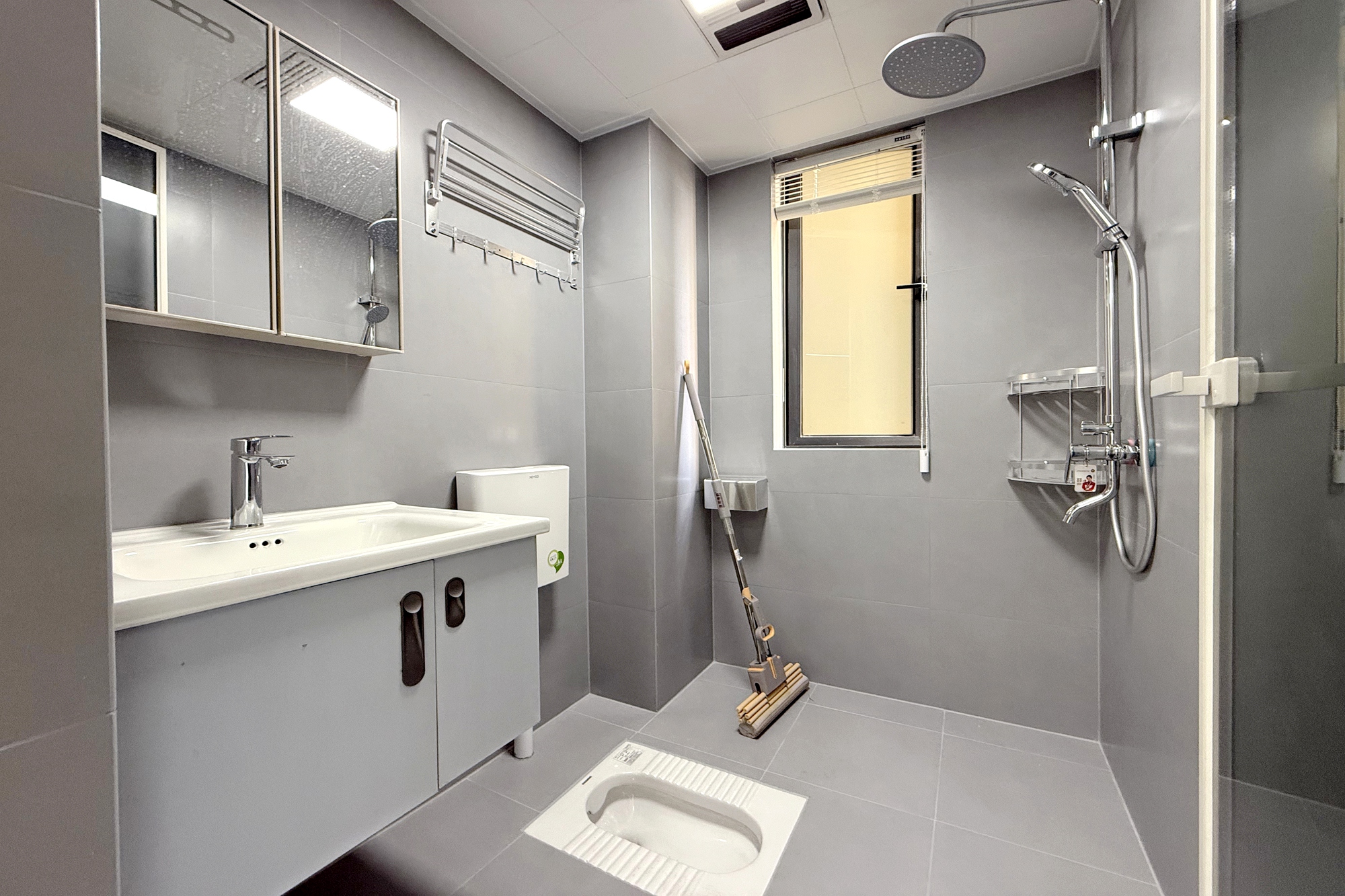 澳海月亮湾 3室2厅2卫 88.8万 澳海月亮湾 3室2厅2卫 88.8万卫生间