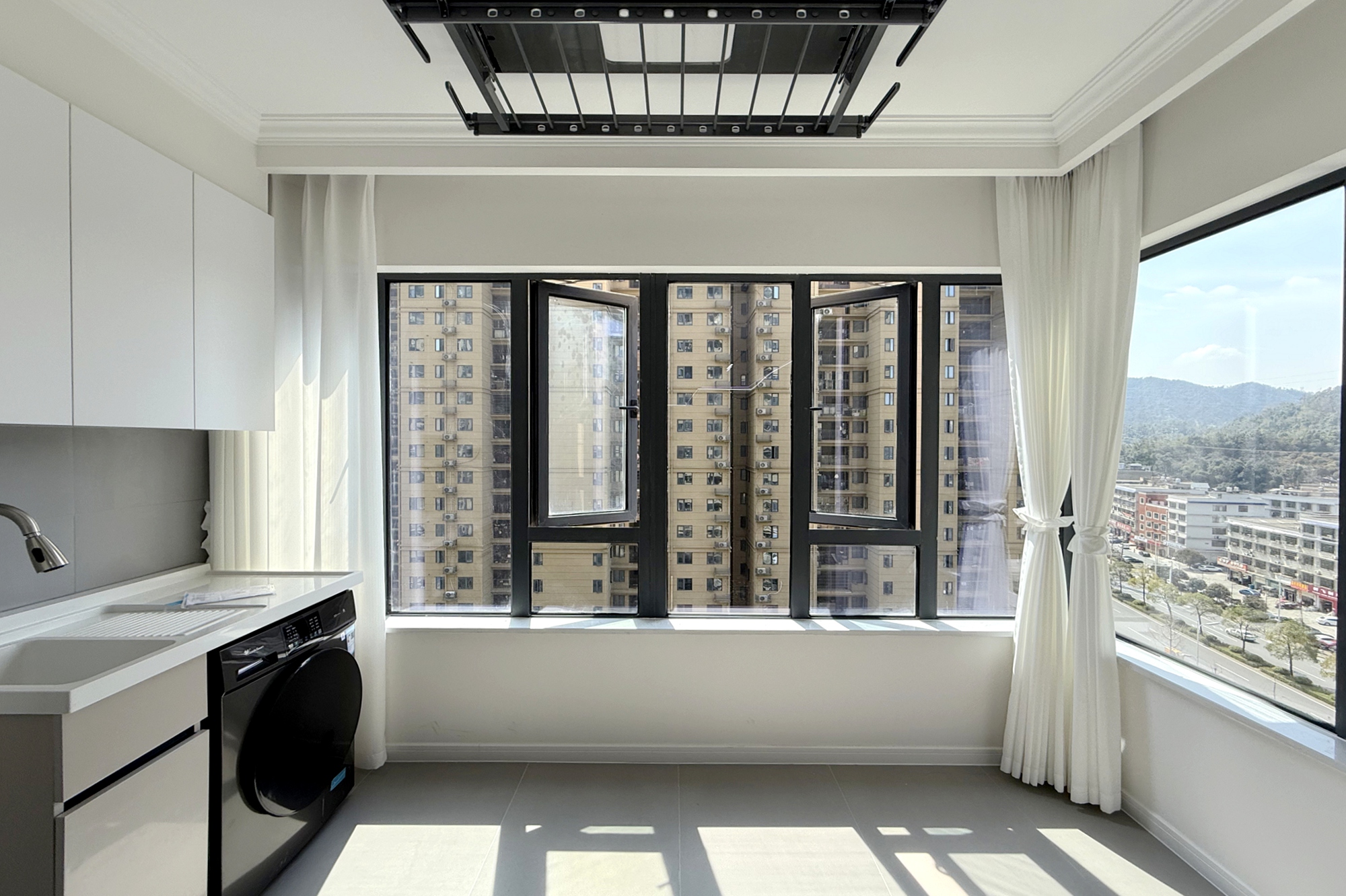 澳海月亮湾 3室2厅2卫 88.8万 澳海月亮湾 3室2厅2卫 88.8万阳台