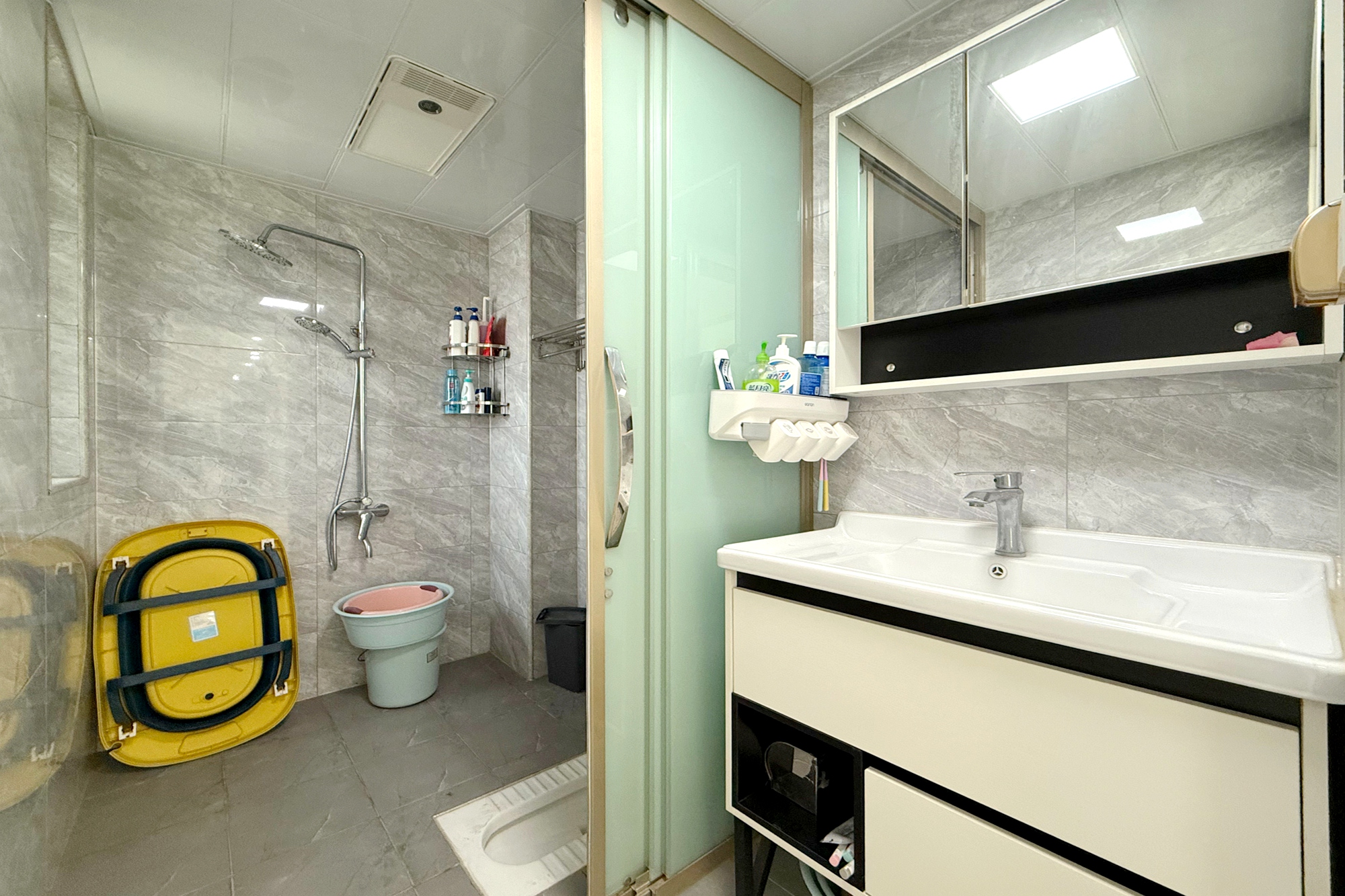 金地三千府(金地湖山樾、金地自在城)  3室2厅1卫    72.0万 金地三千府(金地湖山樾、金地自在城)  3室2厅1卫    72.0万卫生间