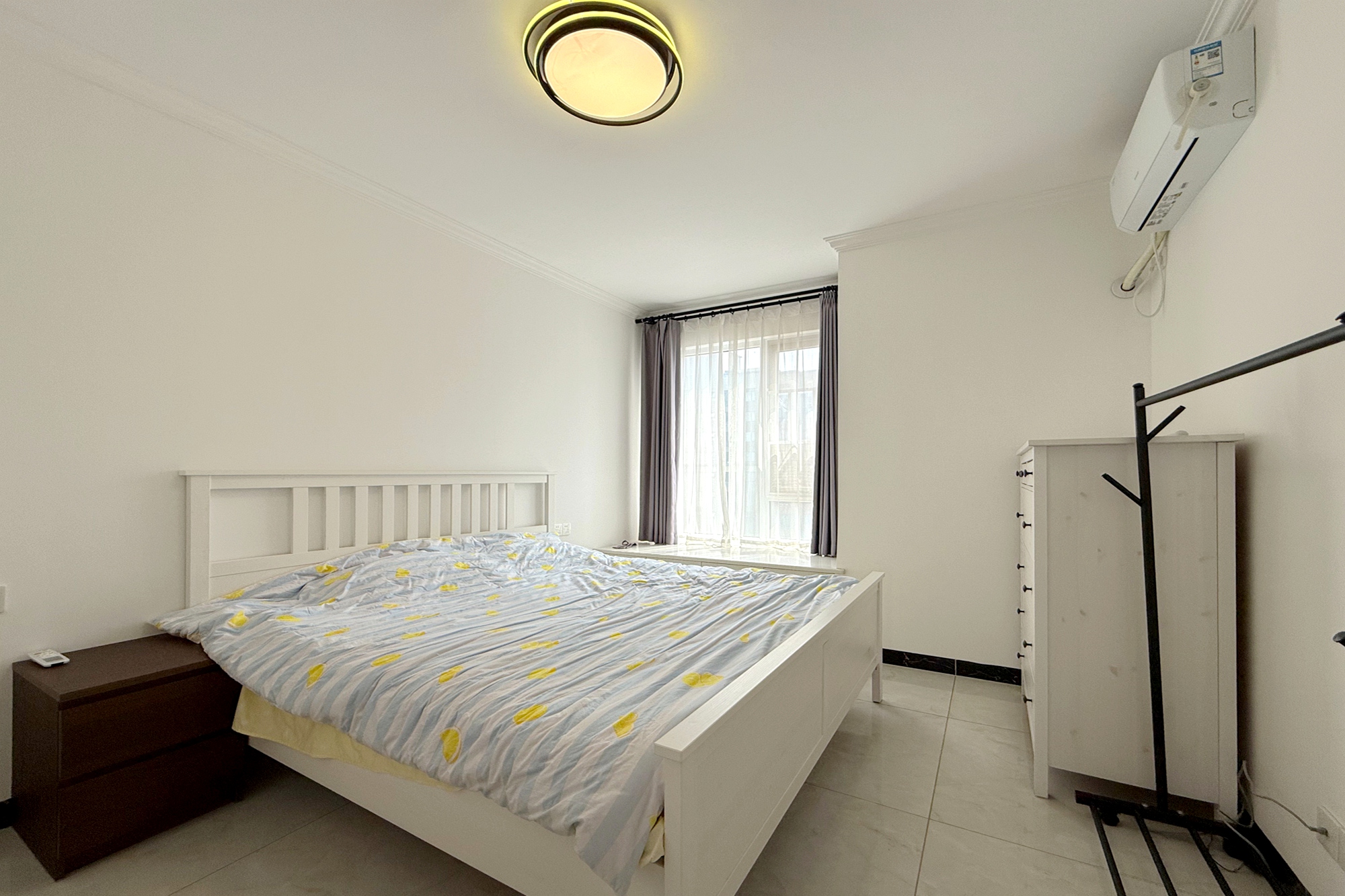 金地三千府(金地湖山樾、金地自在城)  3室2厅1卫    72.0万 金地三千府(金地湖山樾、金地自在城)  3室2厅1卫    72.0万卧室