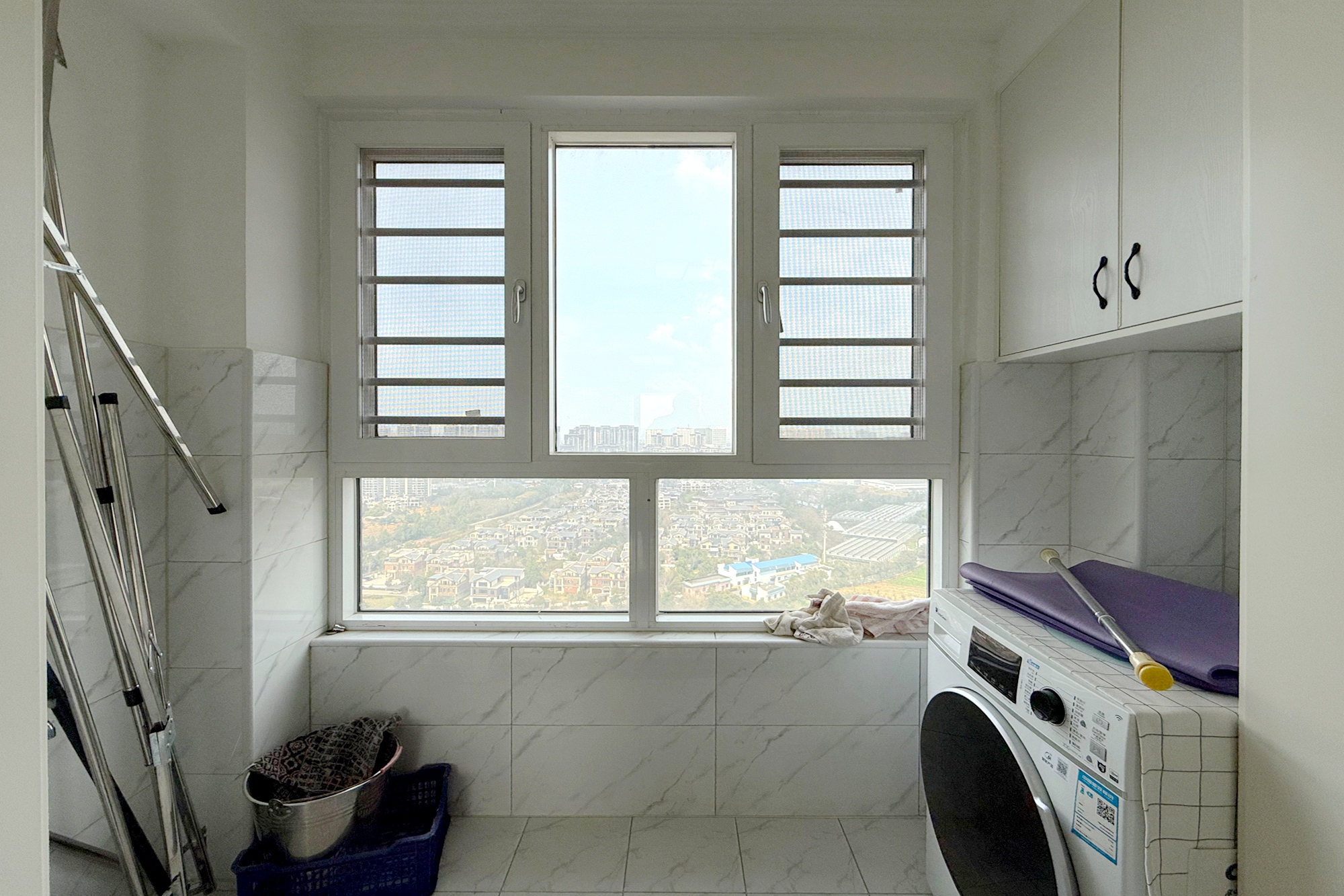 金地三千府(金地湖山樾、金地自在城)  3室2厅1卫    72.0万 金地三千府(金地湖山樾、金地自在城)  3室2厅1卫    72.0万阳台