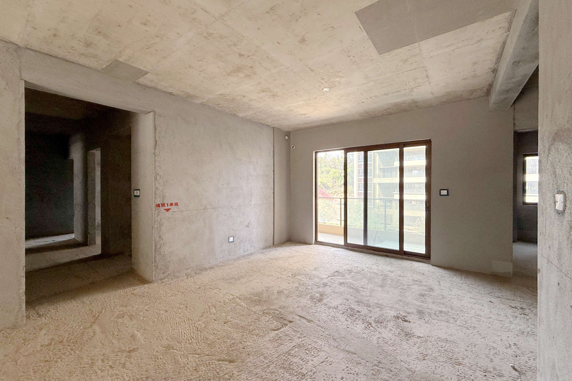 碧桂园御园  5室2厅3卫    158.8万 碧桂园御园  5室2厅3卫    158.8万客厅