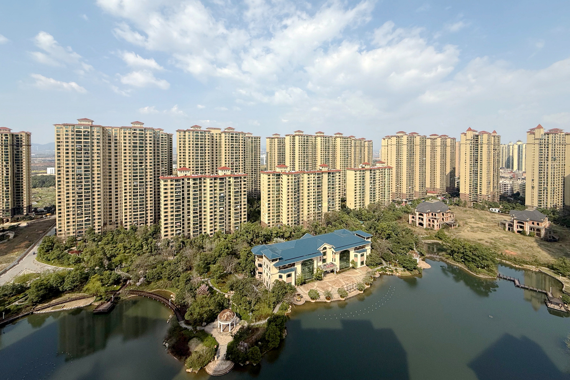 富基世纪公园  3室2厅2卫   67.90万其他
