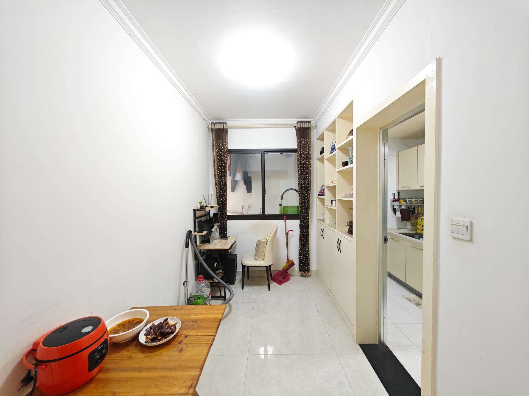 卓越蔚蓝城邦  3室3厅1卫    55.0万阳台