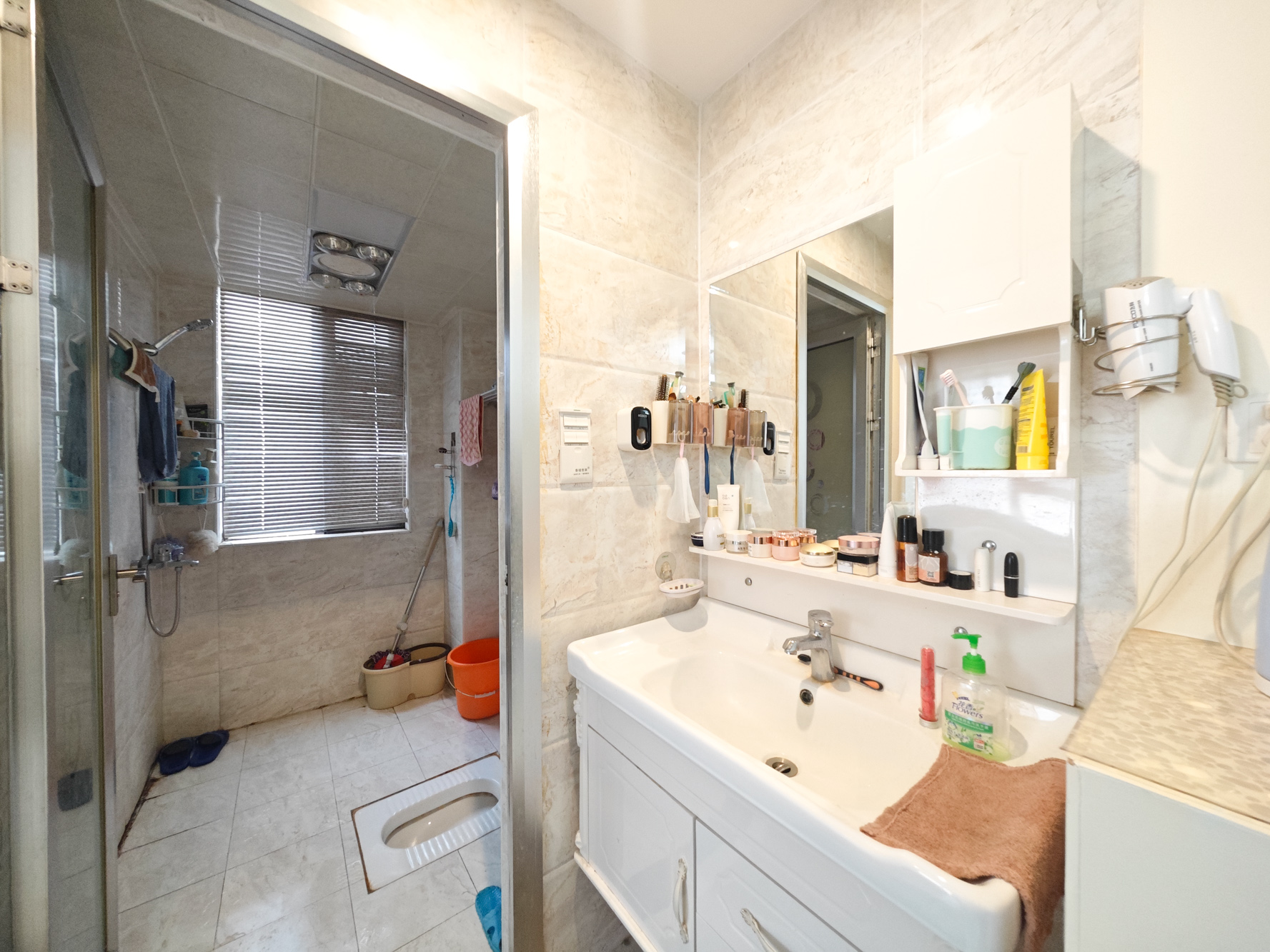 卓越蔚蓝城邦  3室3厅1卫    55.0万阳台