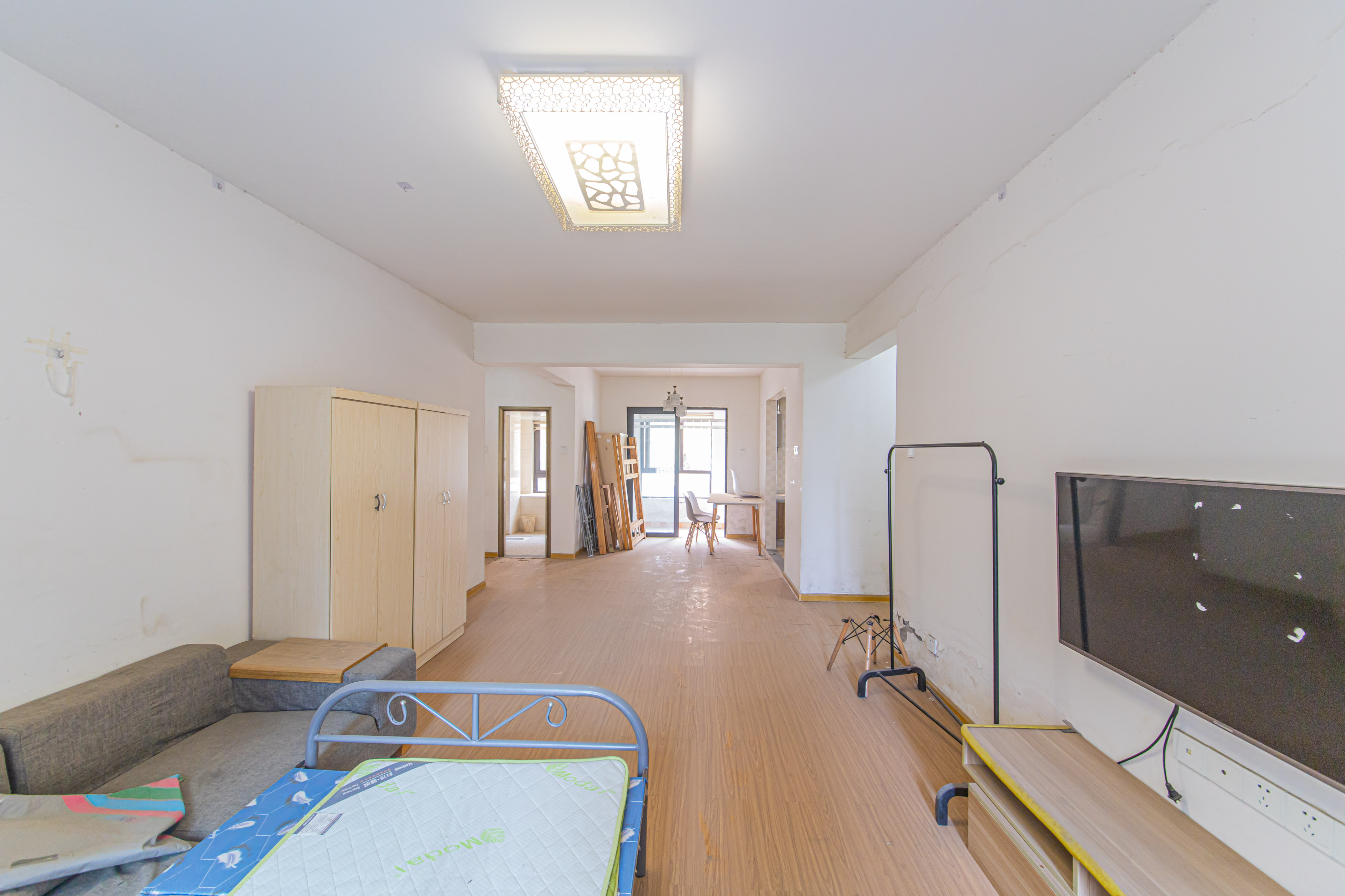 中信凯旋蓝岸(中信新城三期)  3室2厅2卫    85.0万 中信凯旋蓝岸(中信新城三期)  3室2厅2卫    85.0万