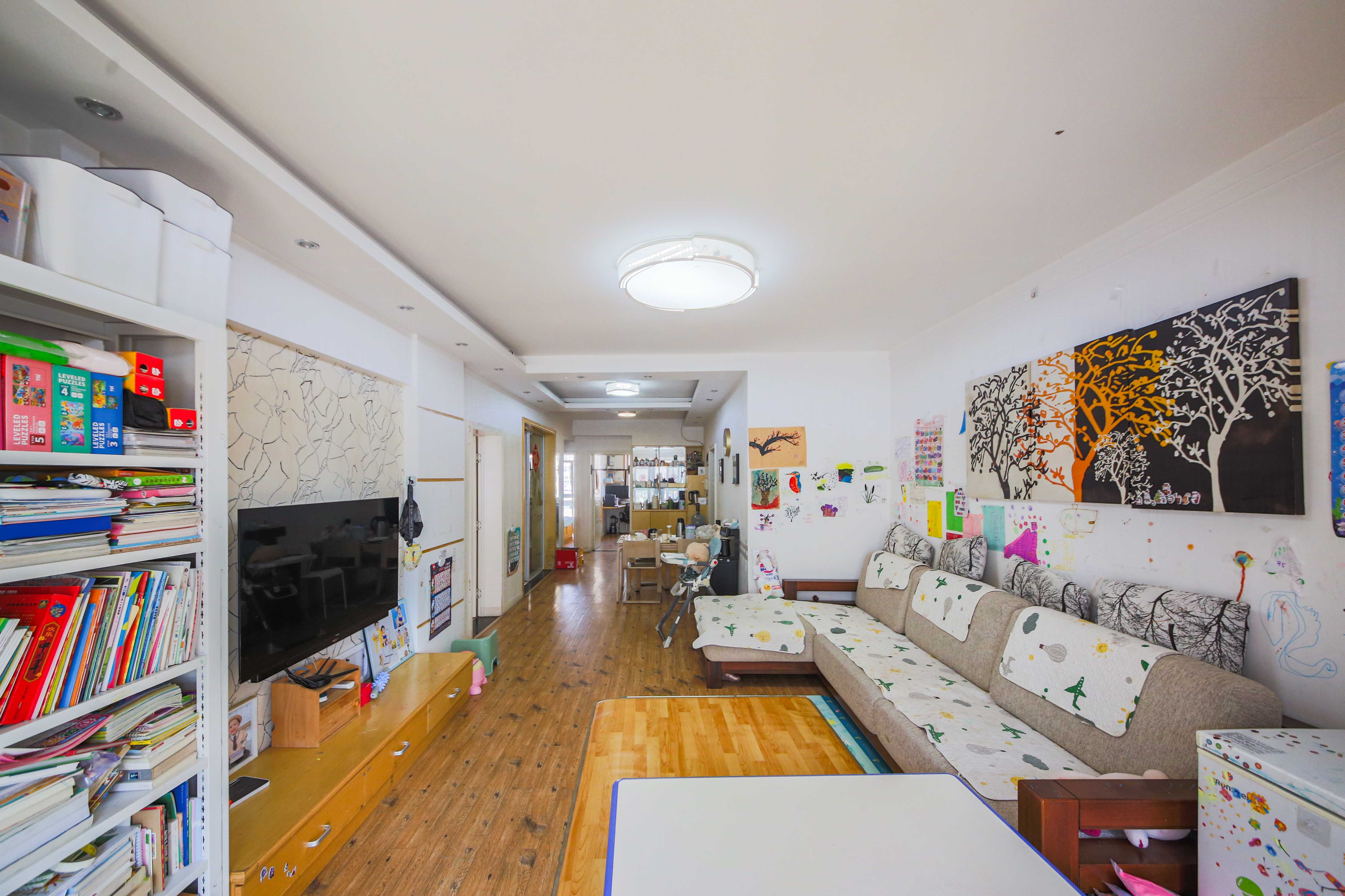 柠檬丽都  3室2厅1卫    89.0万 柠檬丽都  3室2厅1卫    89.0万客厅