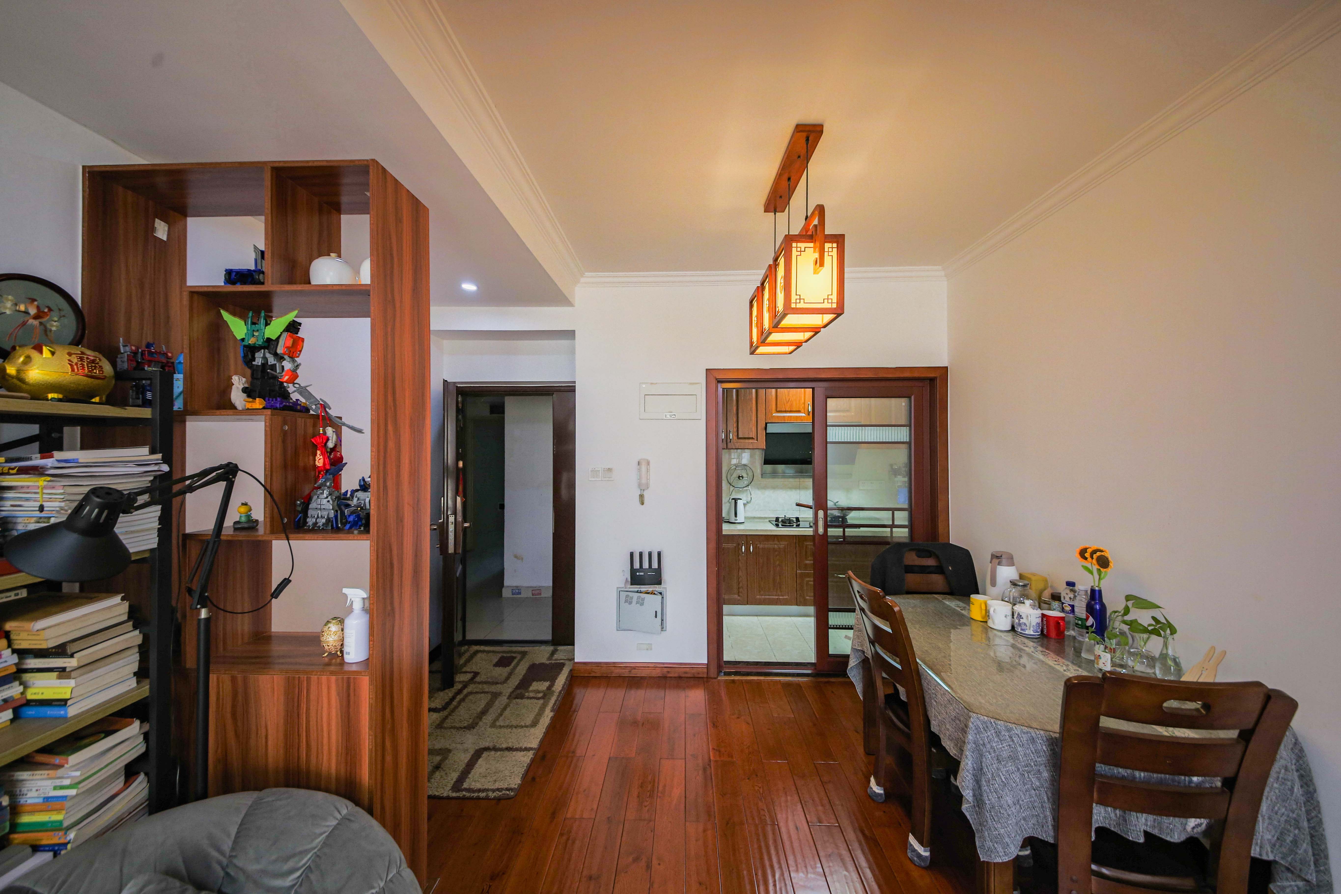 和庄 3室2厅2卫 110.0万 和庄 3室2厅2卫 110.0万客厅