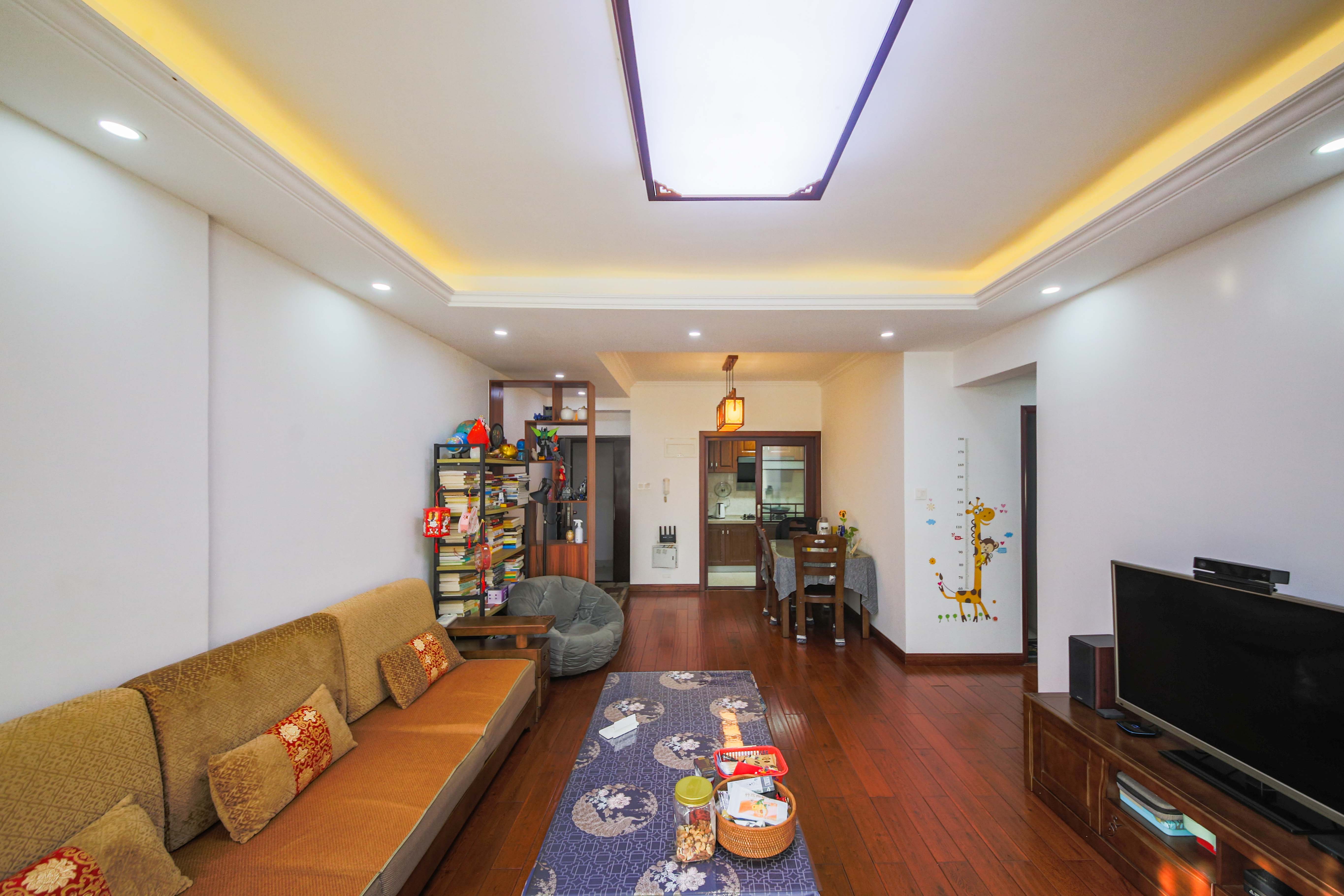 和庄 3室2厅2卫 110.0万 和庄 3室2厅2卫 110.0万客厅