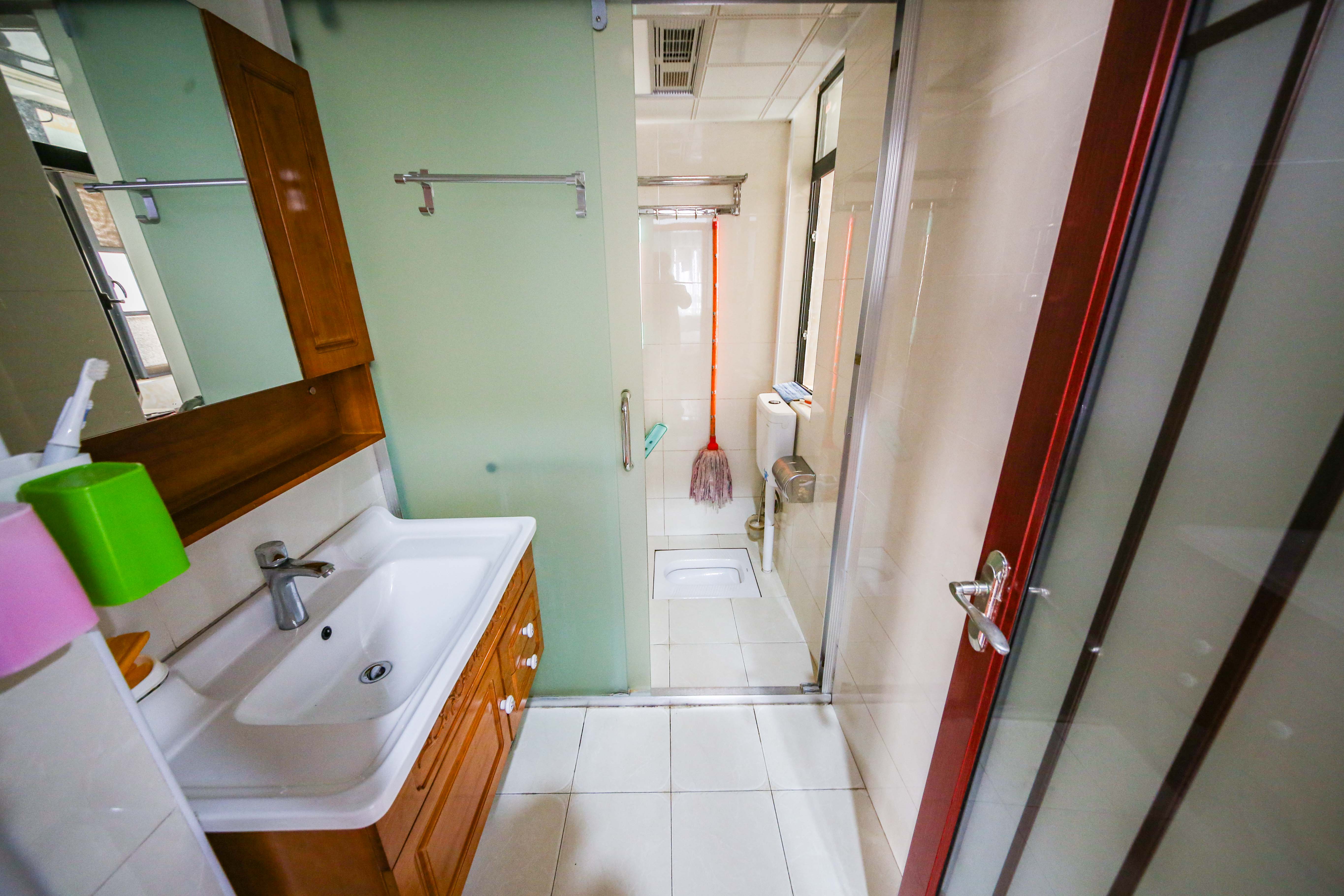 和庄 3室2厅2卫 110.0万 和庄 3室2厅2卫 110.0万卫生间