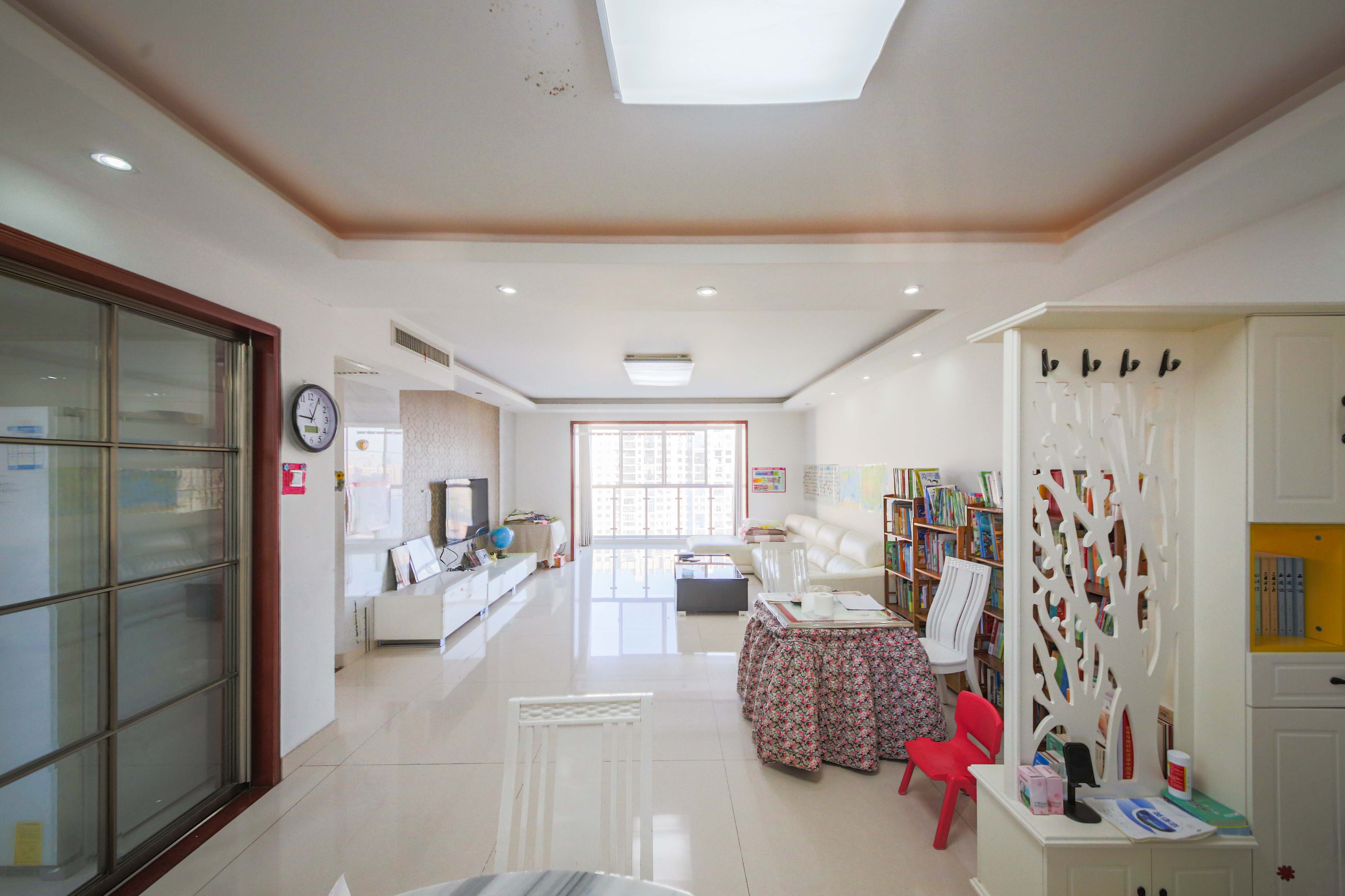 天一康园(湖南电力科技园)  5室2厅2卫    260.0万 天一康园(湖南电力科技园)  5室2厅2卫    260.0万