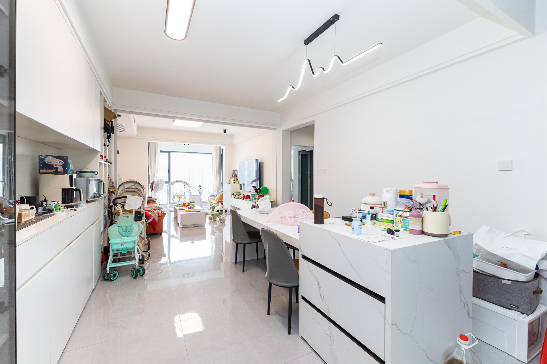 越秀湘江星汇城二期  4室2厅2卫    128.0万 越秀湘江星汇城二期  4室2厅2卫    128.0万客厅