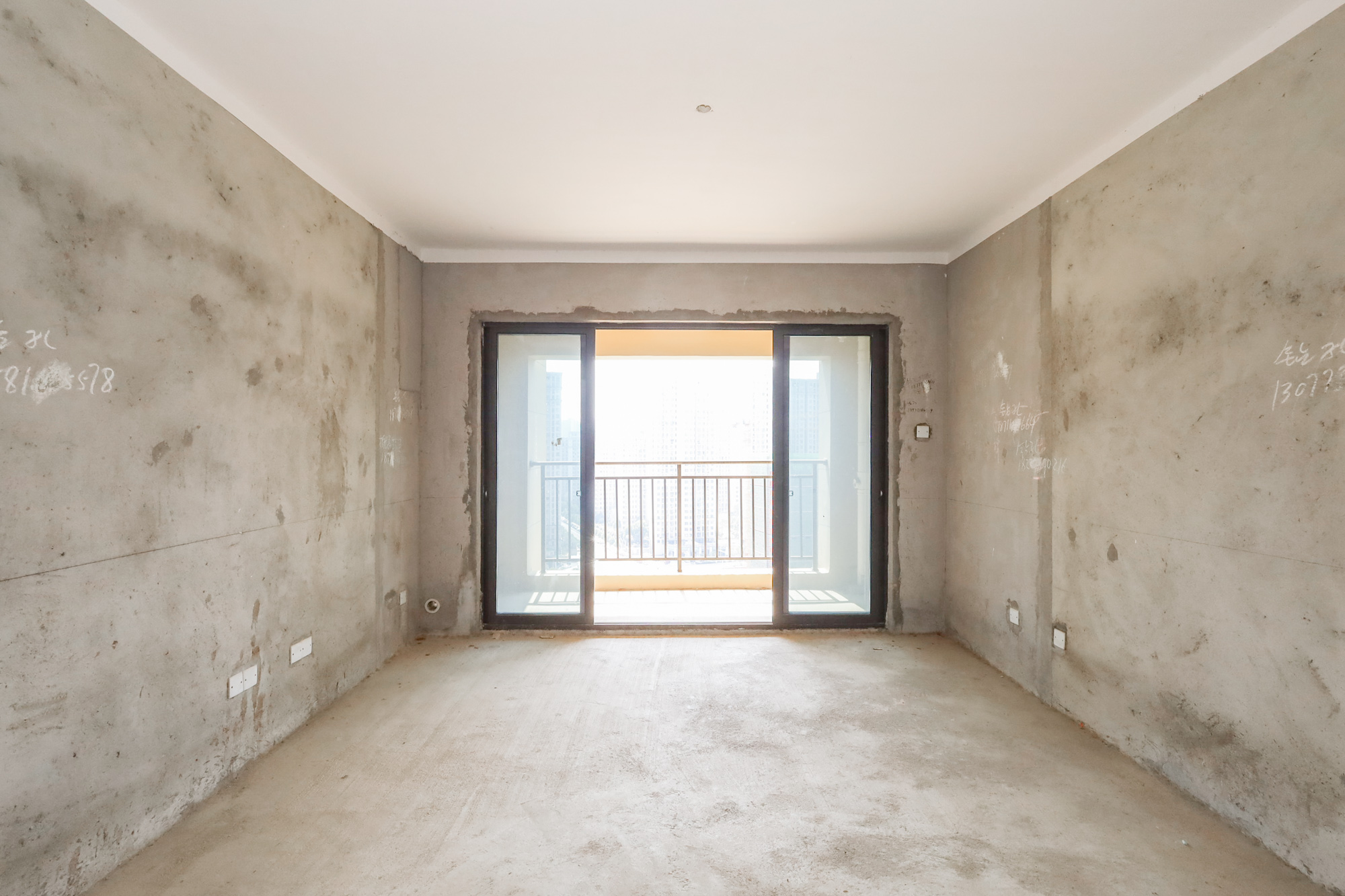 光明E城  4室2厅2卫    108.0万 光明E城  4室2厅2卫    108.0万客厅