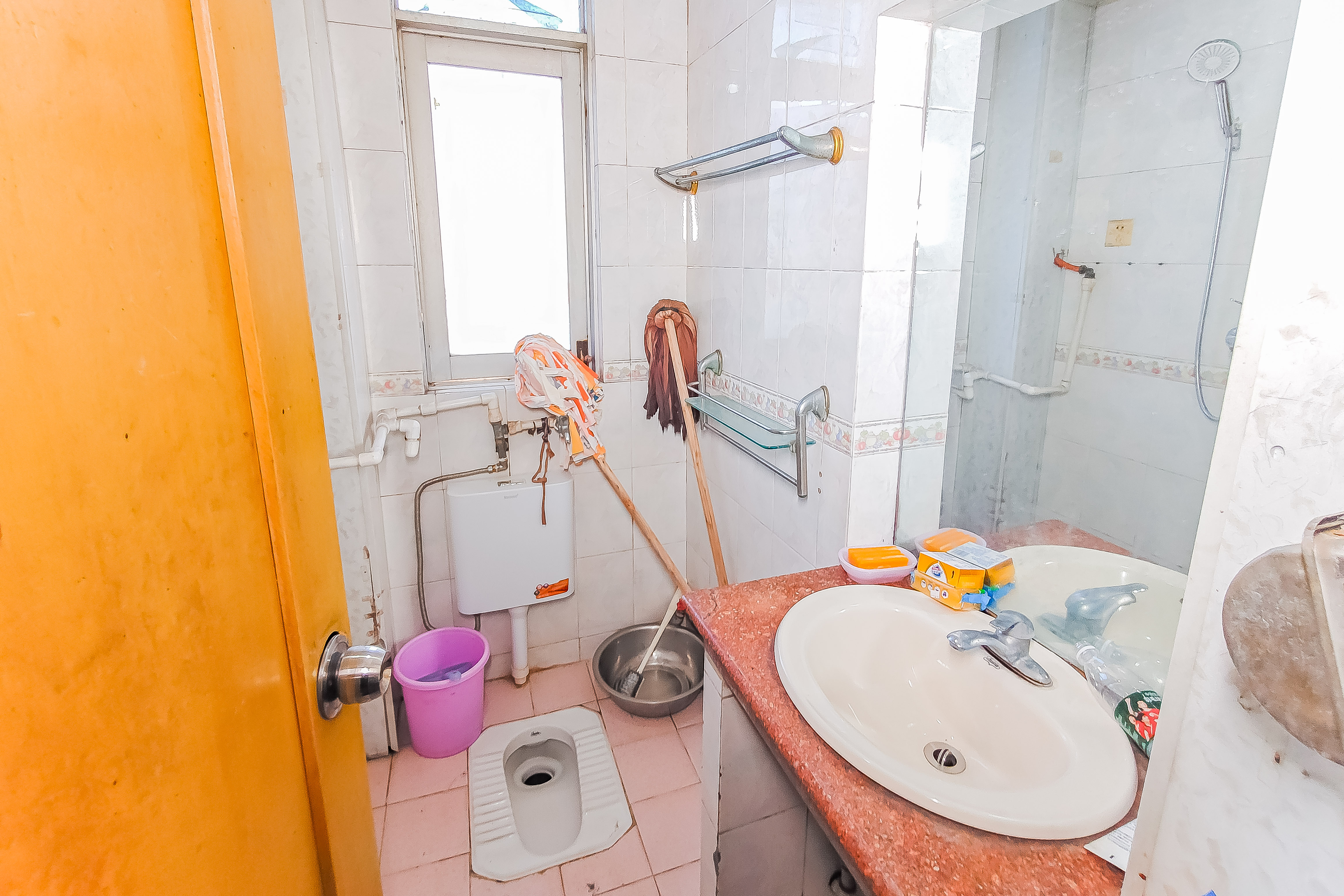 天心友园  4室2厅2卫    110.0万 天心友园  4室2厅2卫    110.0万卫生间