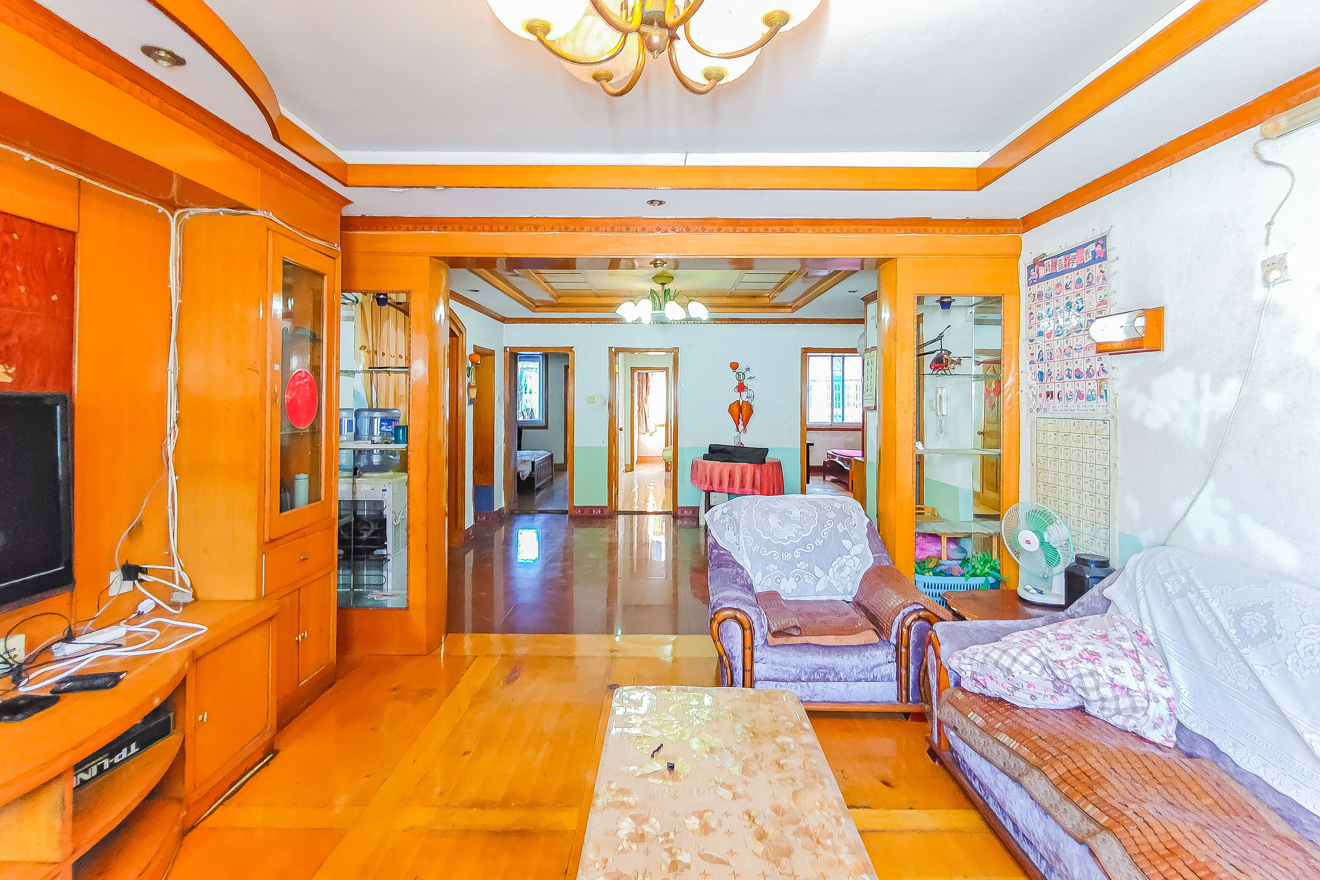 天心友园  4室2厅2卫    110.0万 天心友园  4室2厅2卫    110.0万卧室