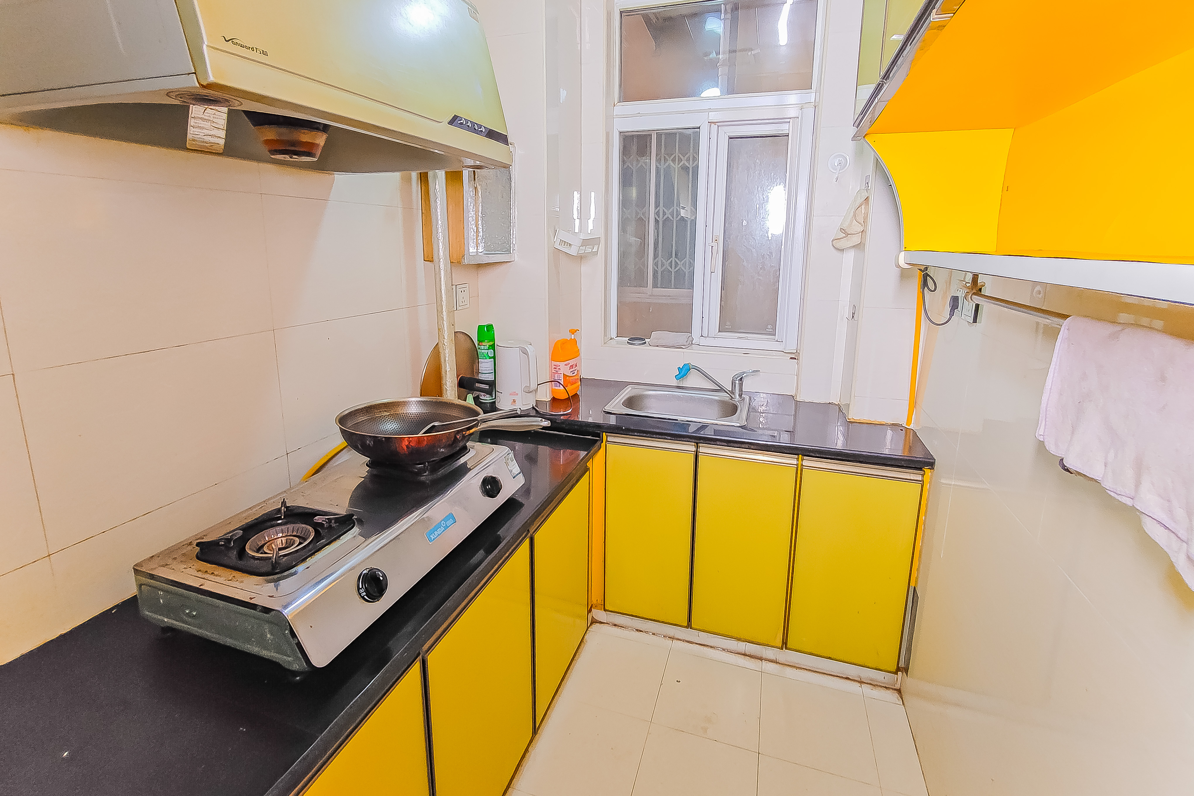 宏泽佳园 1室0厅0卫 69.8万 宏泽佳园 1室0厅0卫 69.8万厨房