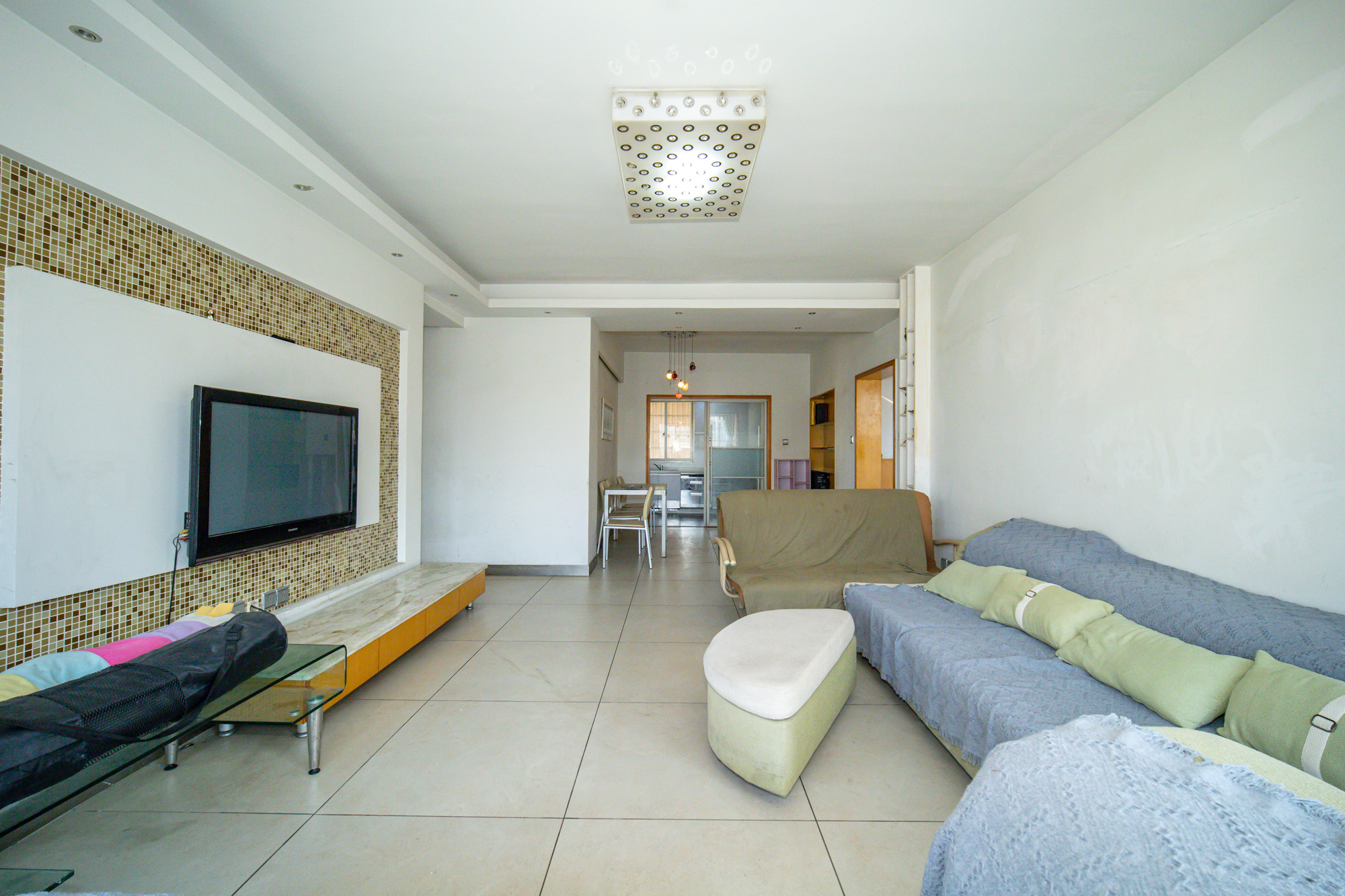 高林金三华邸 3室2厅2卫 58.8万 高林金三华邸 3室2厅2卫 58.8万客厅