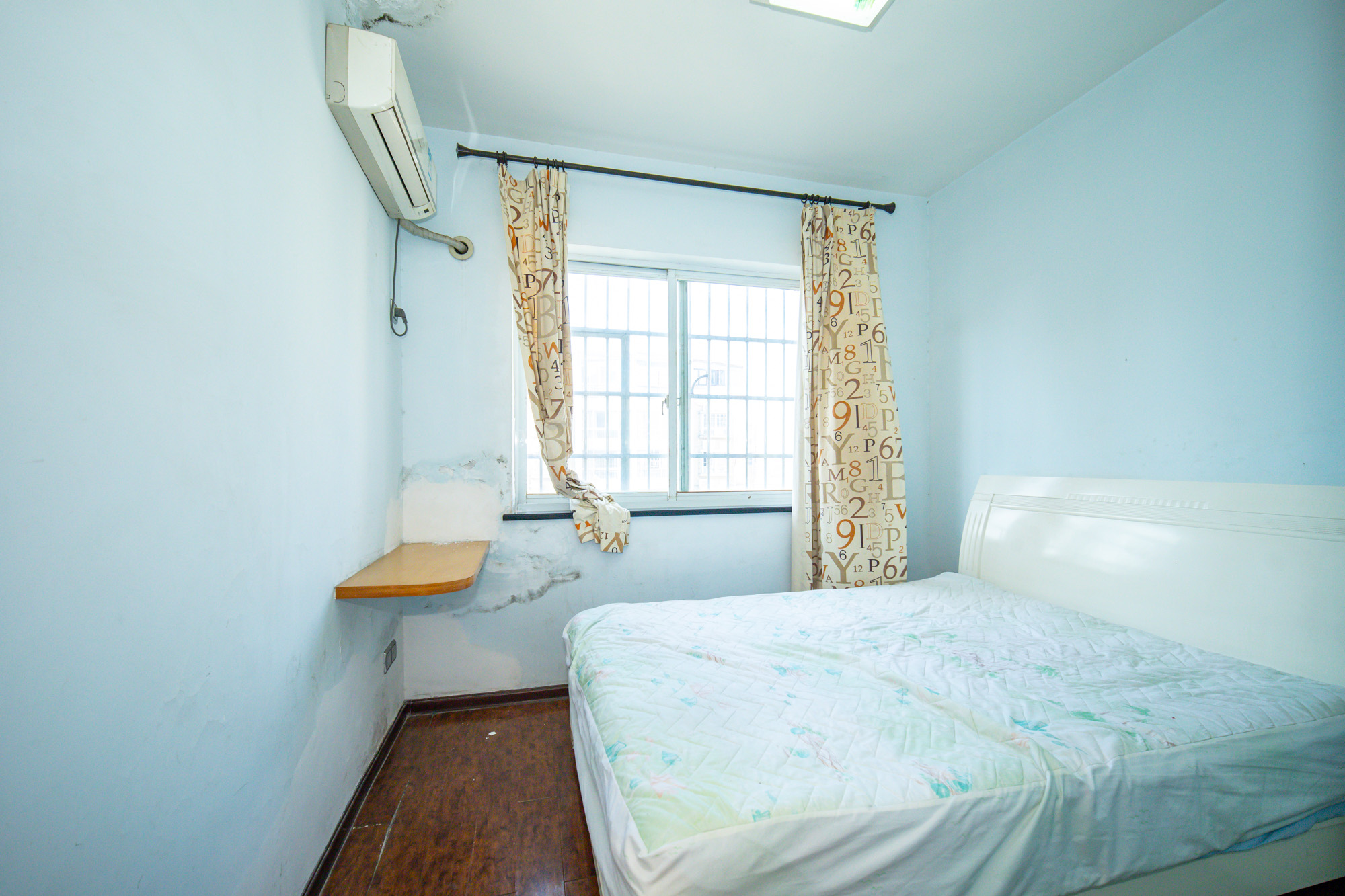 高林金三华邸 3室2厅2卫 58.8万 高林金三华邸 3室2厅2卫 58.8万卧室