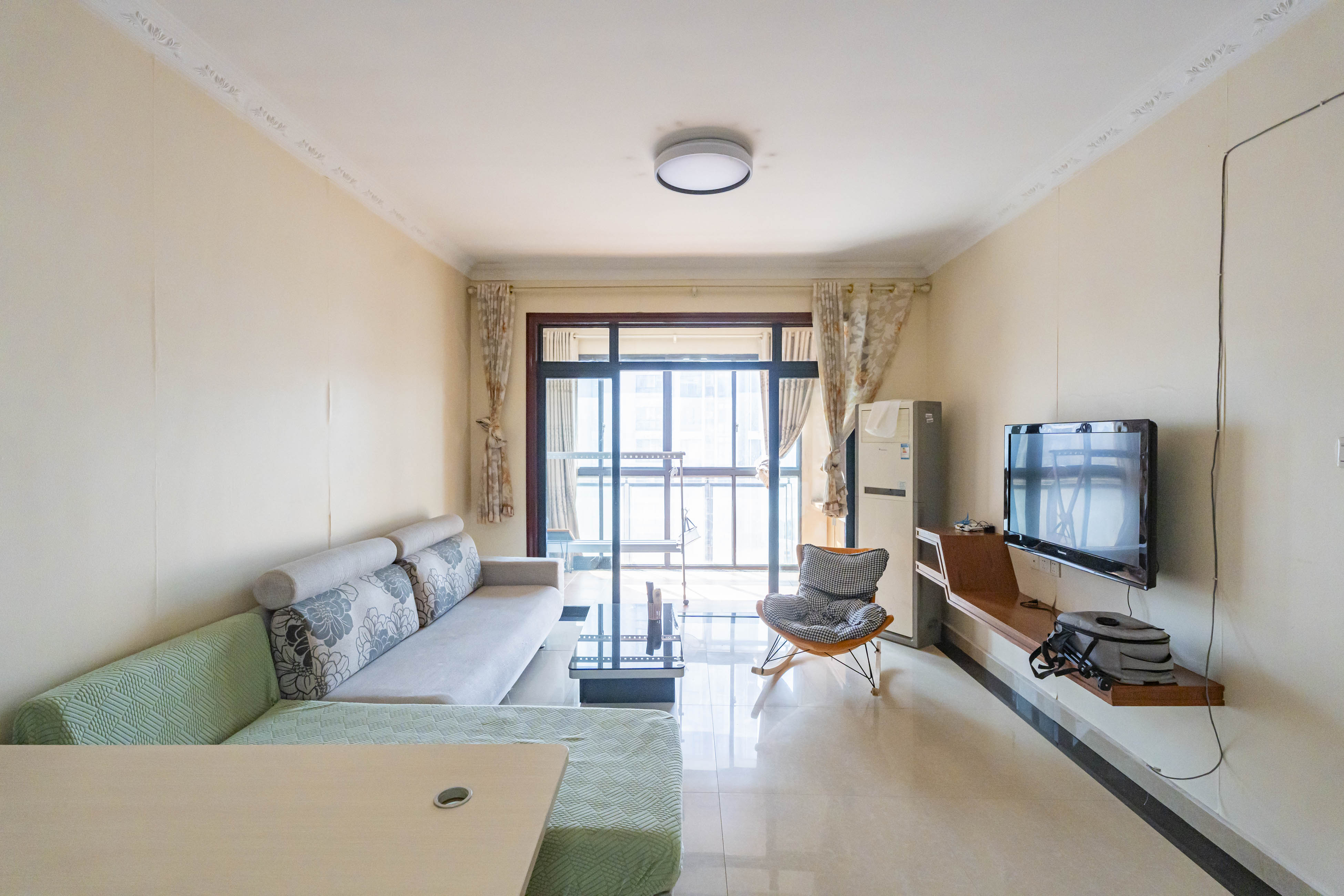 藏珑湖上国际花园  2室2厅1卫    95.0万 藏珑湖上国际花园  2室2厅1卫    95.0万