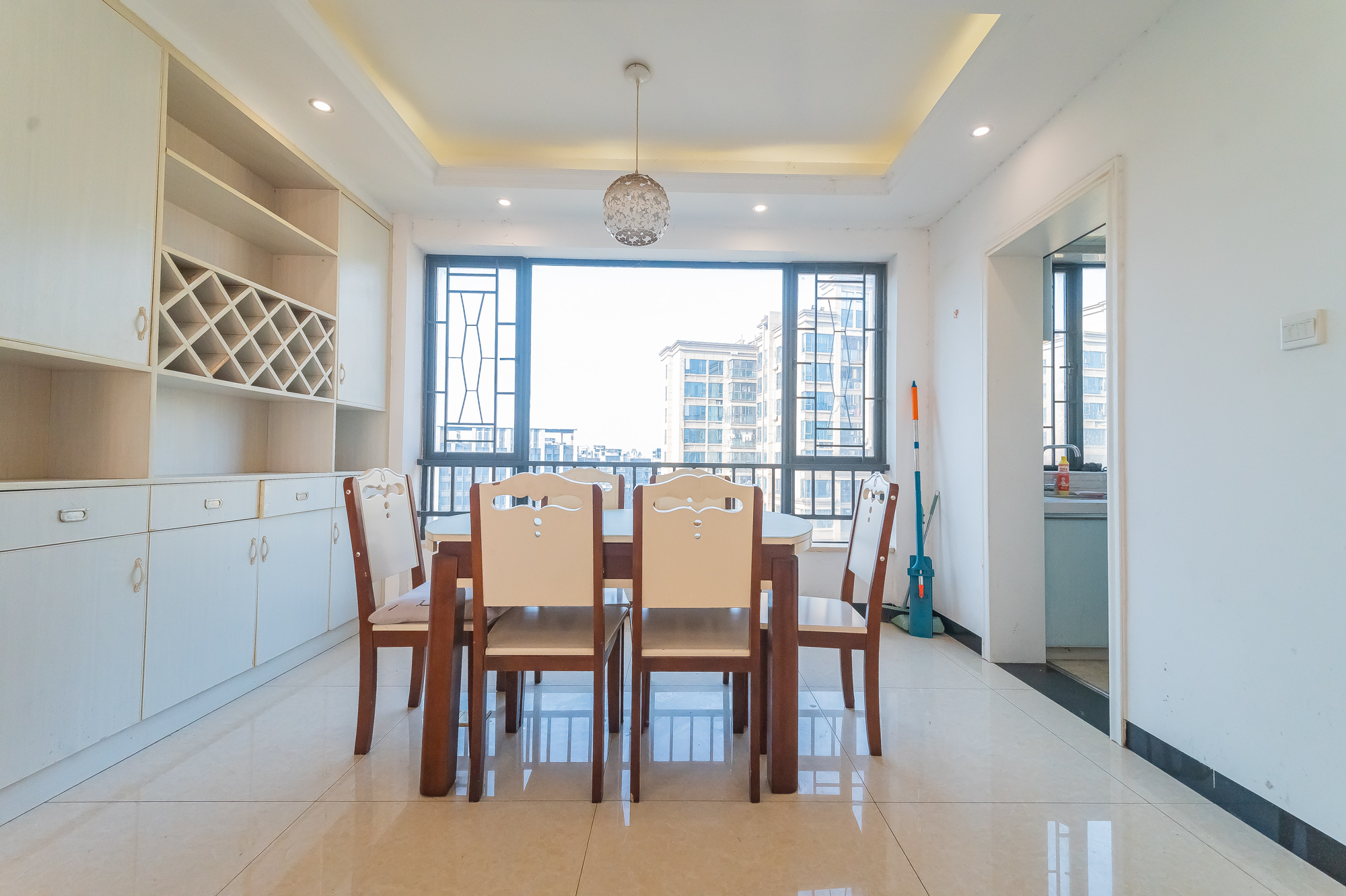 方略城市广场  4室2厅2卫    110.0万 方略城市广场  4室2厅2卫    110.0万客厅