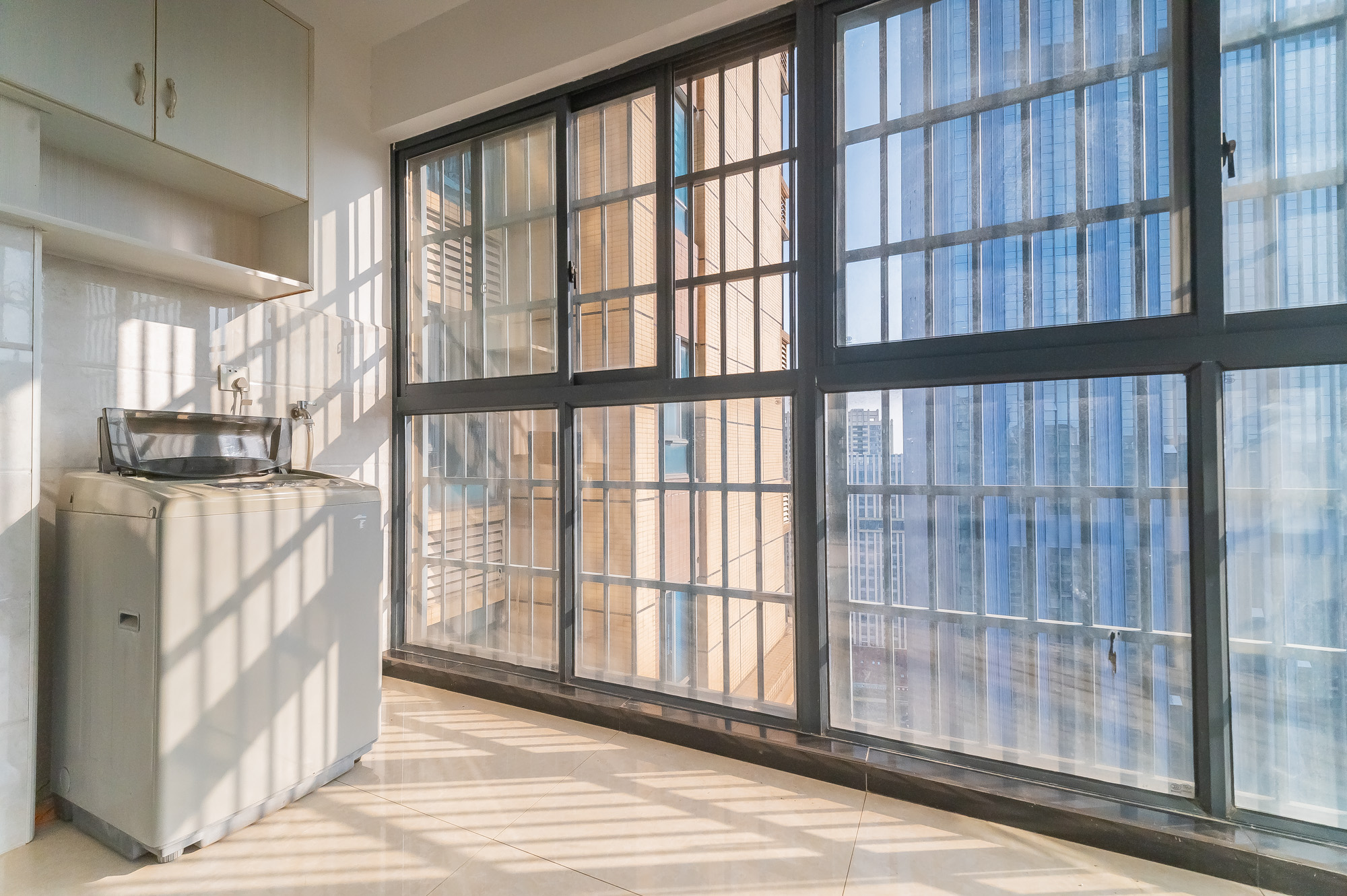 方略城市广场  4室2厅2卫    110.0万 方略城市广场  4室2厅2卫    110.0万阳台