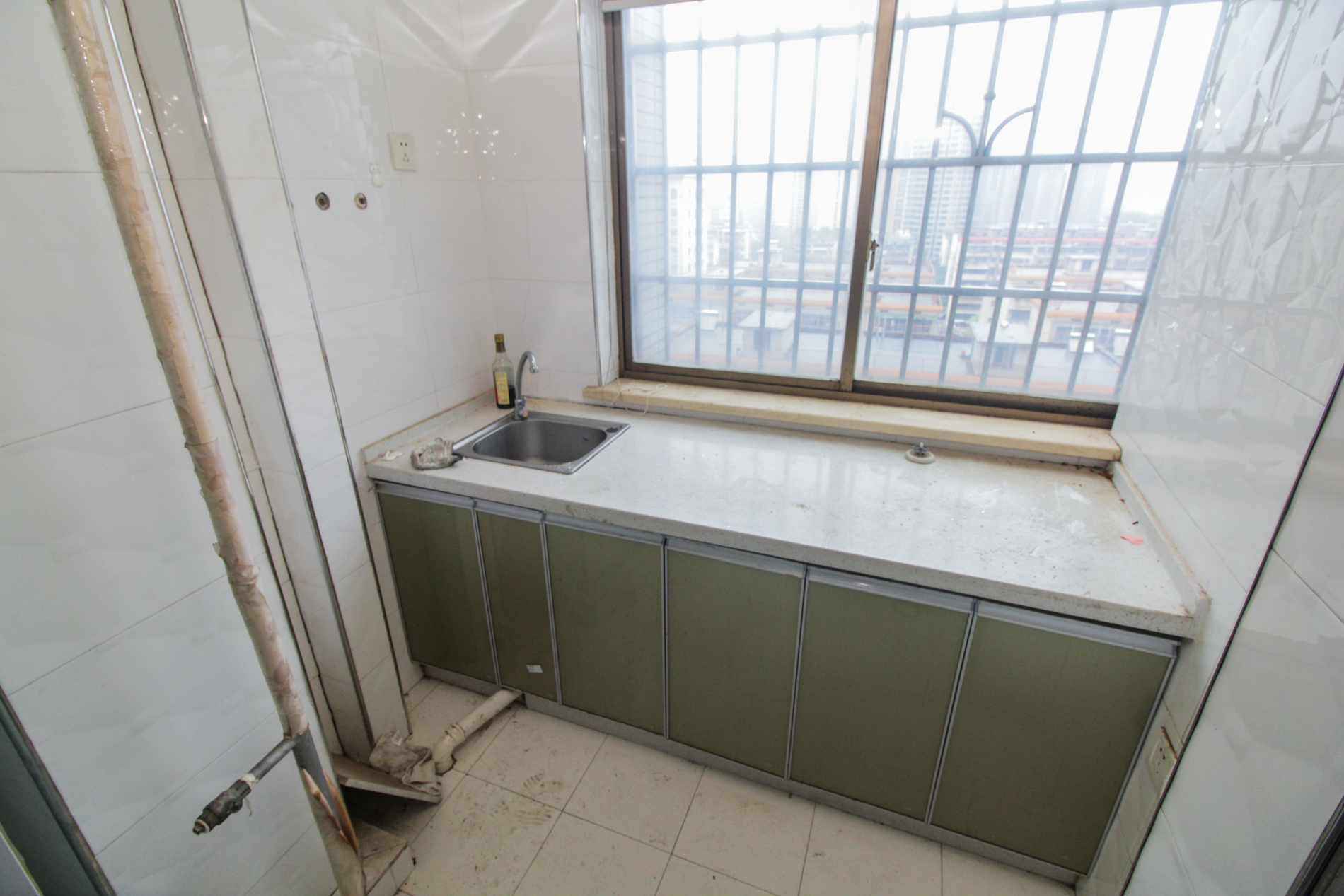 香颂国际 4室2厅2卫 108.0万 香颂国际 4室2厅2卫 108.0万厨房