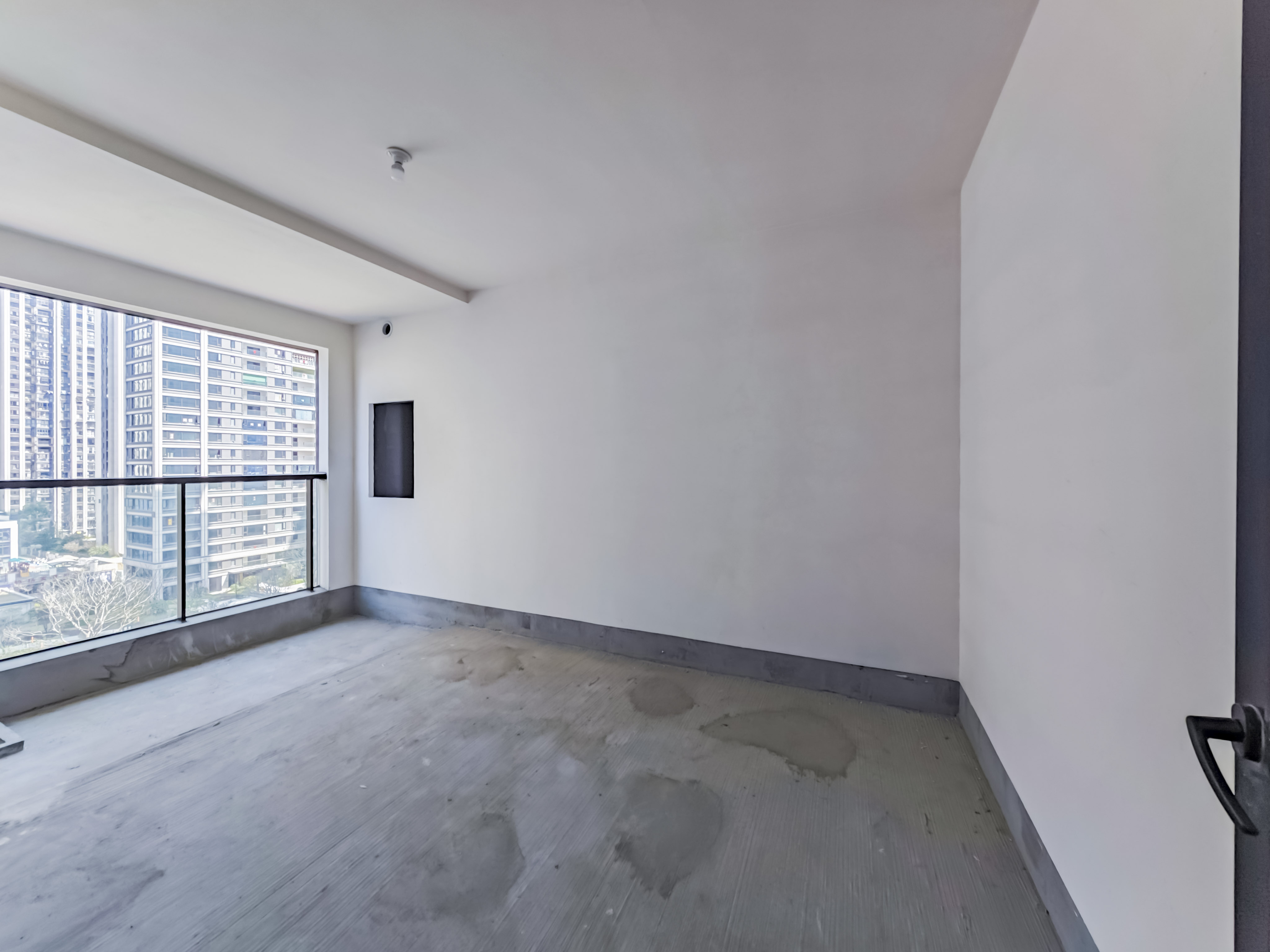 建发玖洲观澜  5室2厅2卫   298.00万其他
