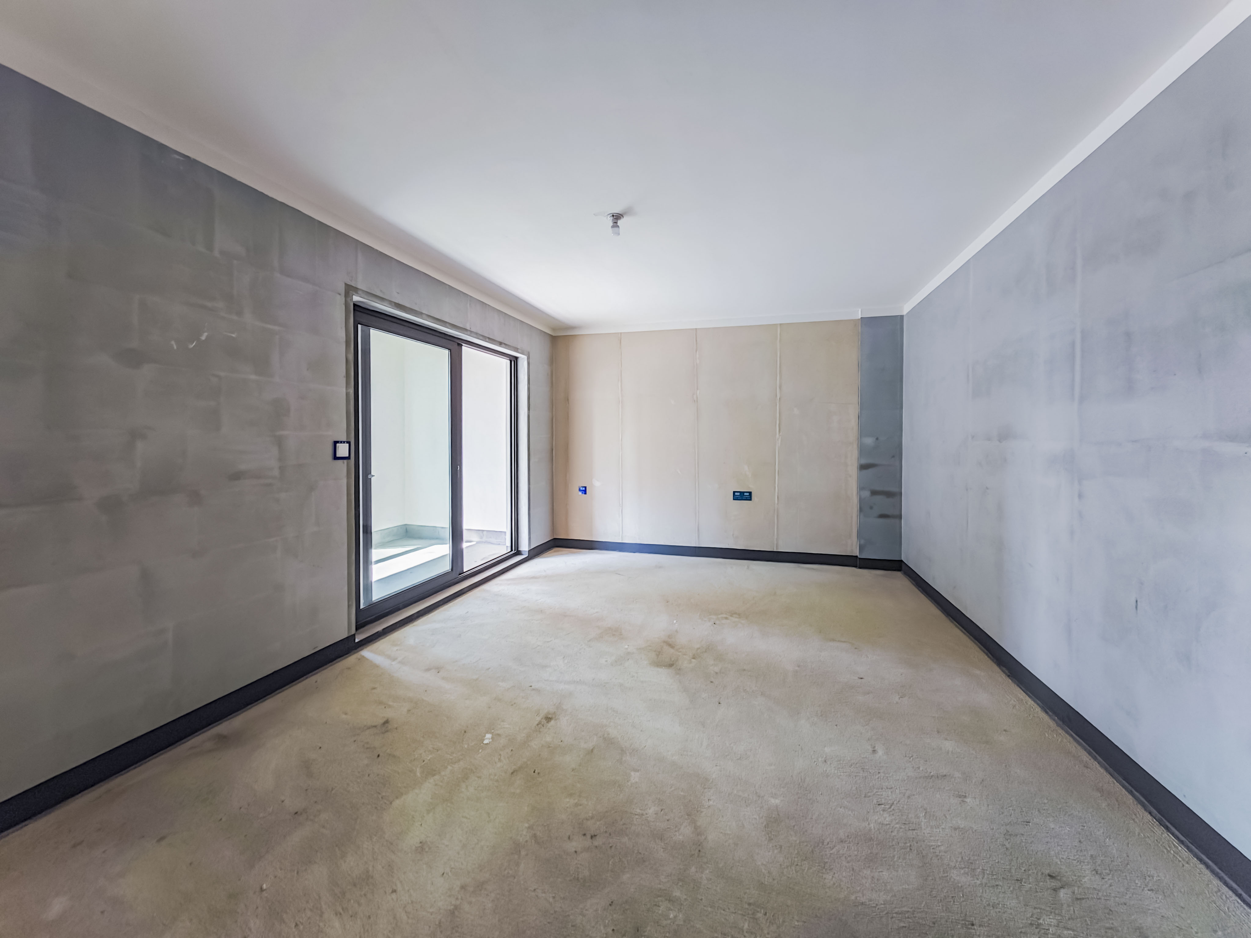 建发玖洲观澜  5室2厅1卫   298.00万其他