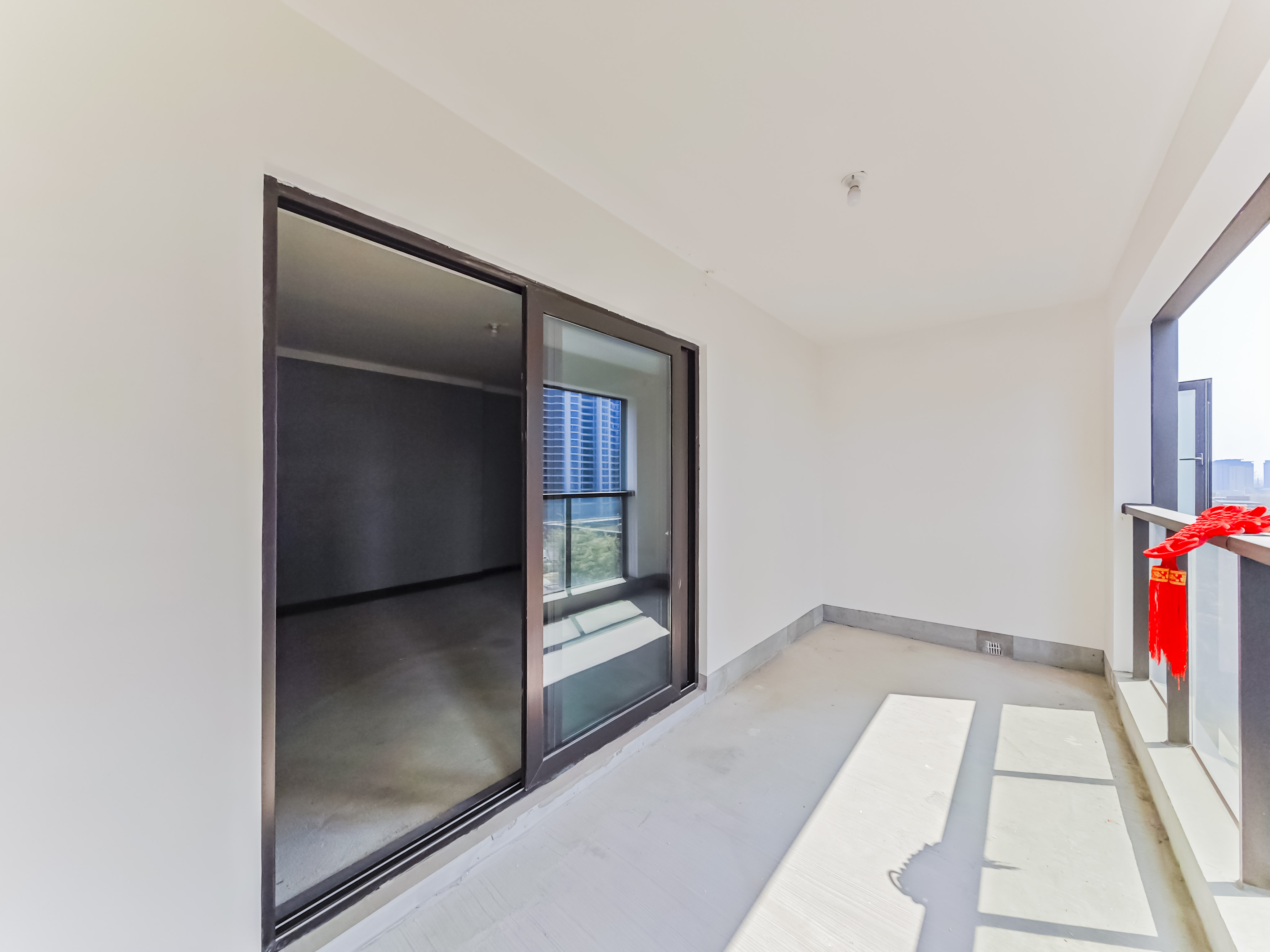 建发玖洲观澜  5室2厅1卫   298.00万其他