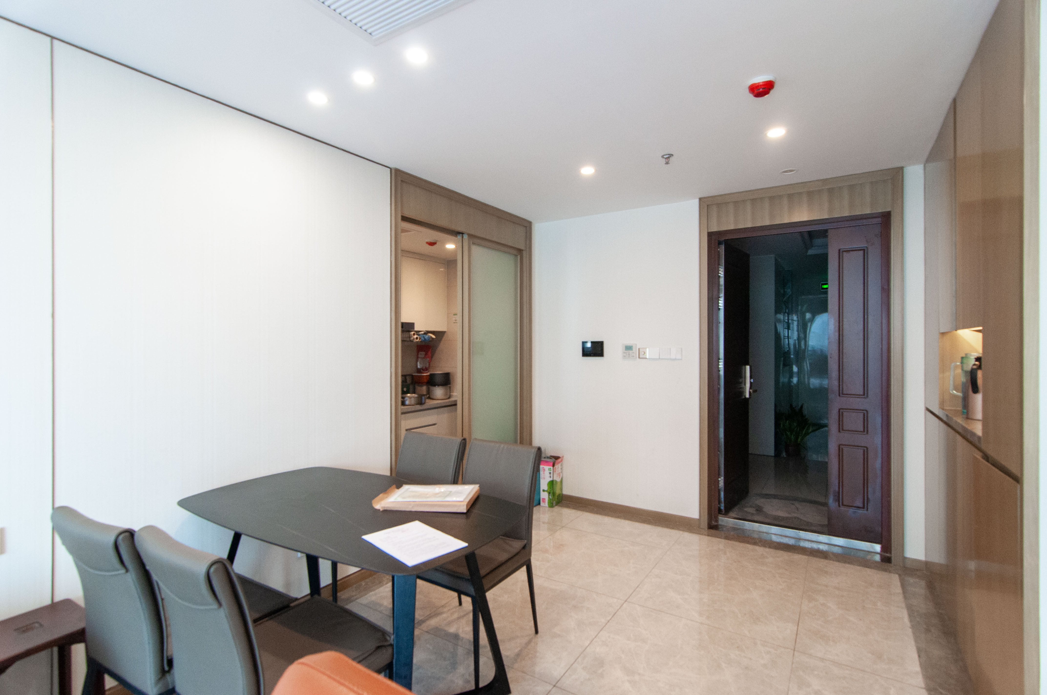 梅溪湖金茂湾 3室2厅2卫 160.0万 梅溪湖金茂湾 3室2厅2卫 160.0万其他