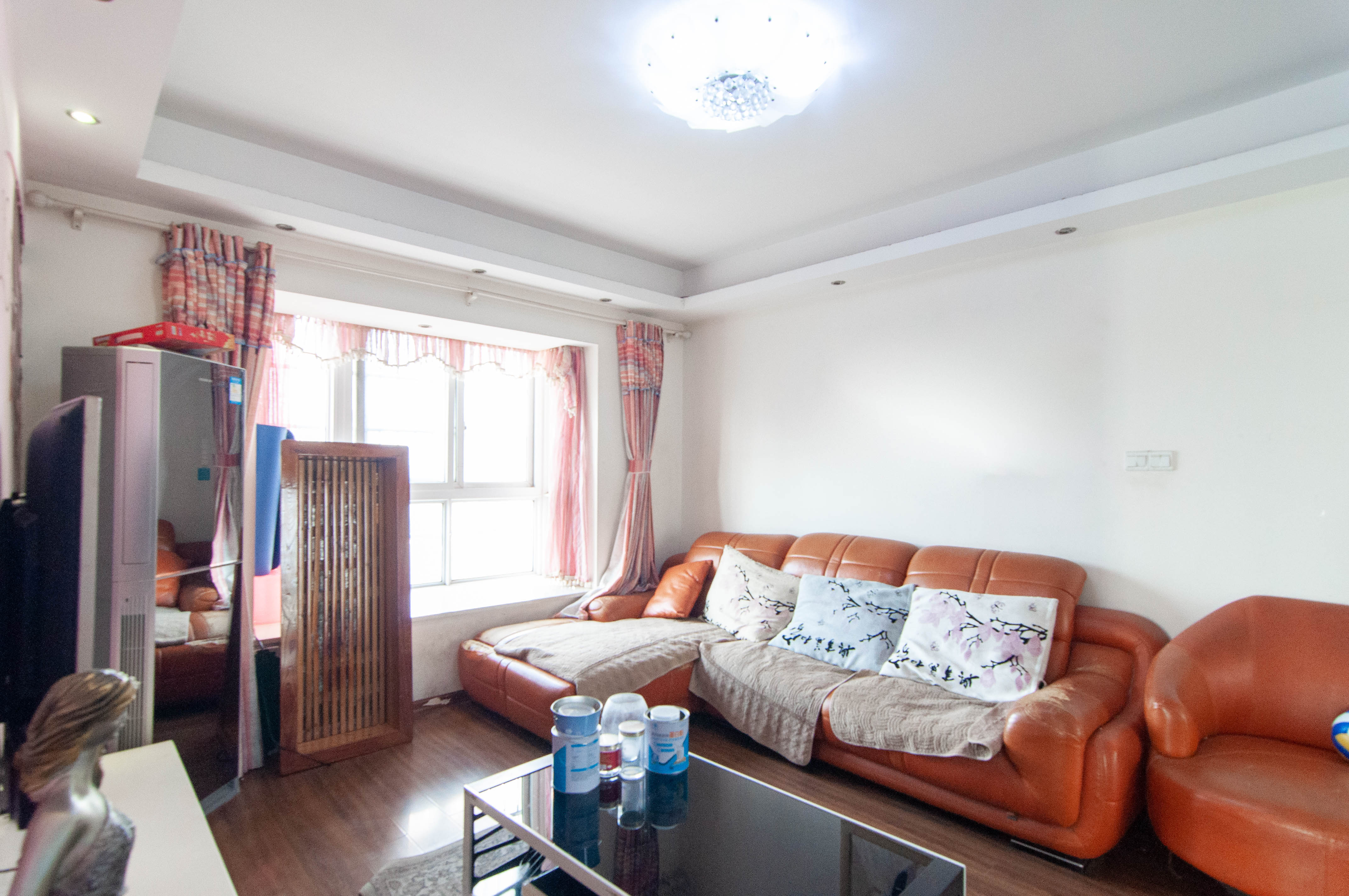 中房F联邦  3室2厅1卫    62.8万 中房F联邦  3室2厅1卫    62.8万客厅