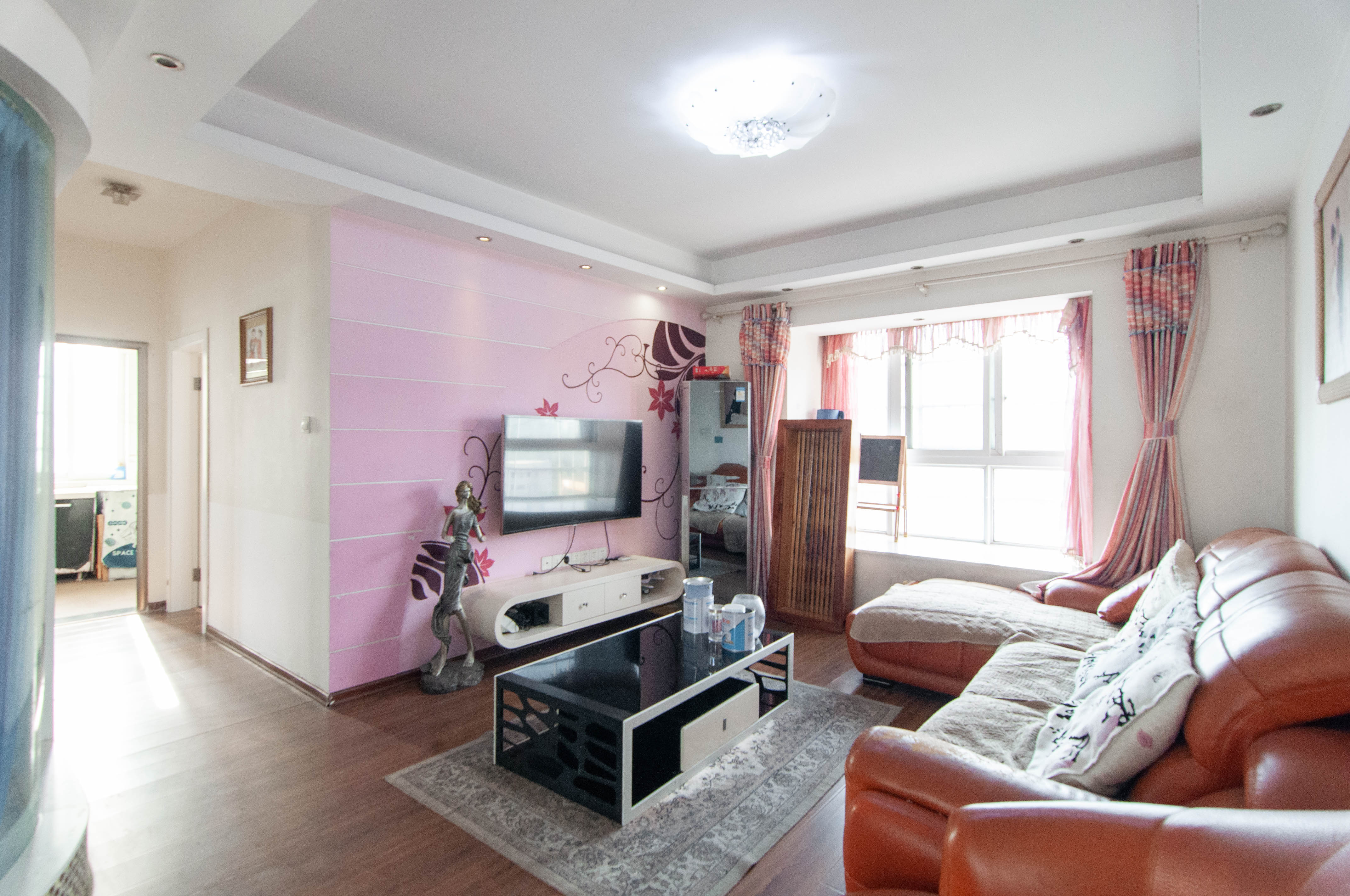 中房F联邦  3室2厅1卫    62.8万 中房F联邦  3室2厅1卫    62.8万客厅