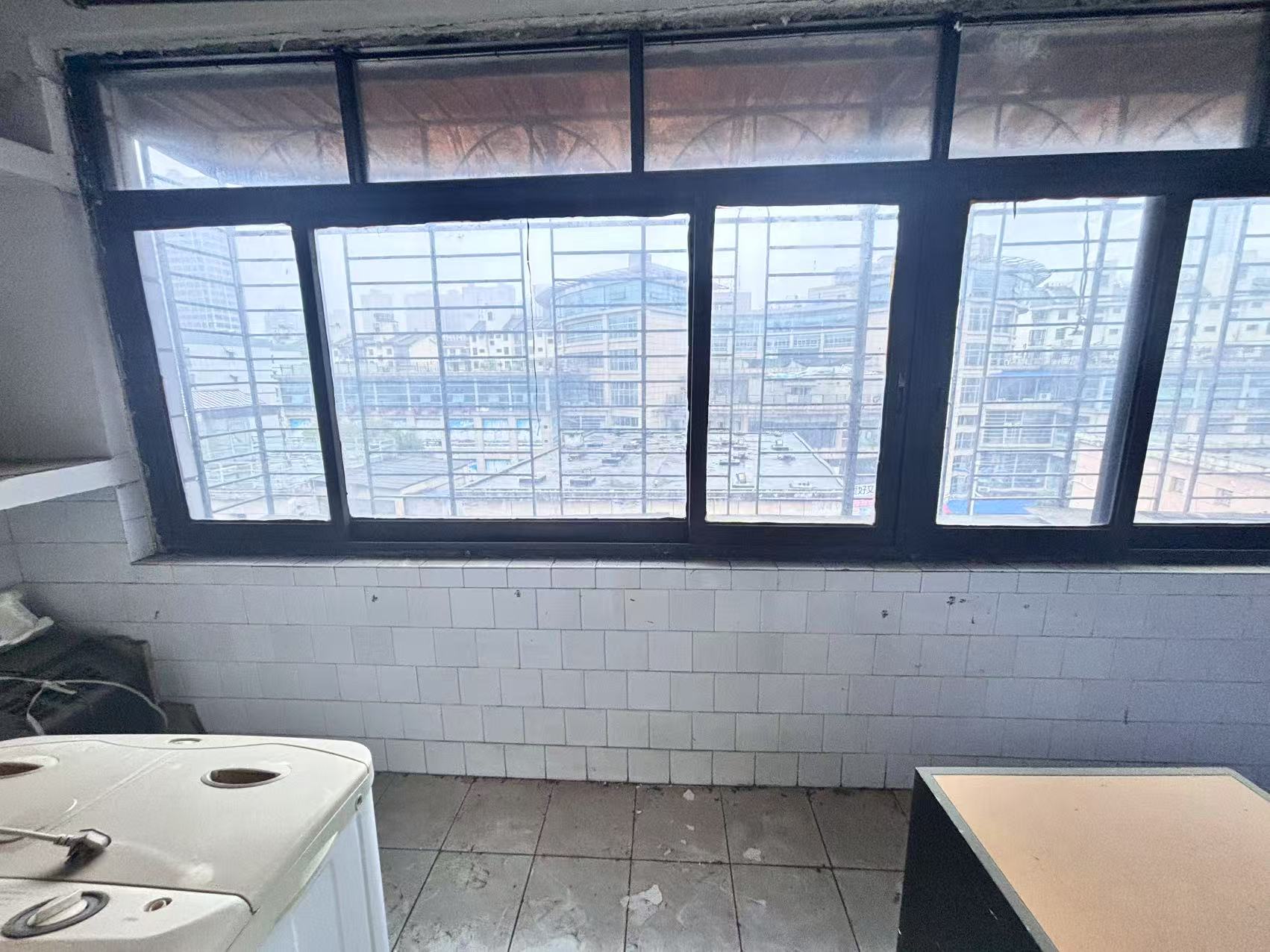 沿港路散盘 2室1厅1卫 18.0万 沿港路散盘 2室1厅1卫 18.0万室内图