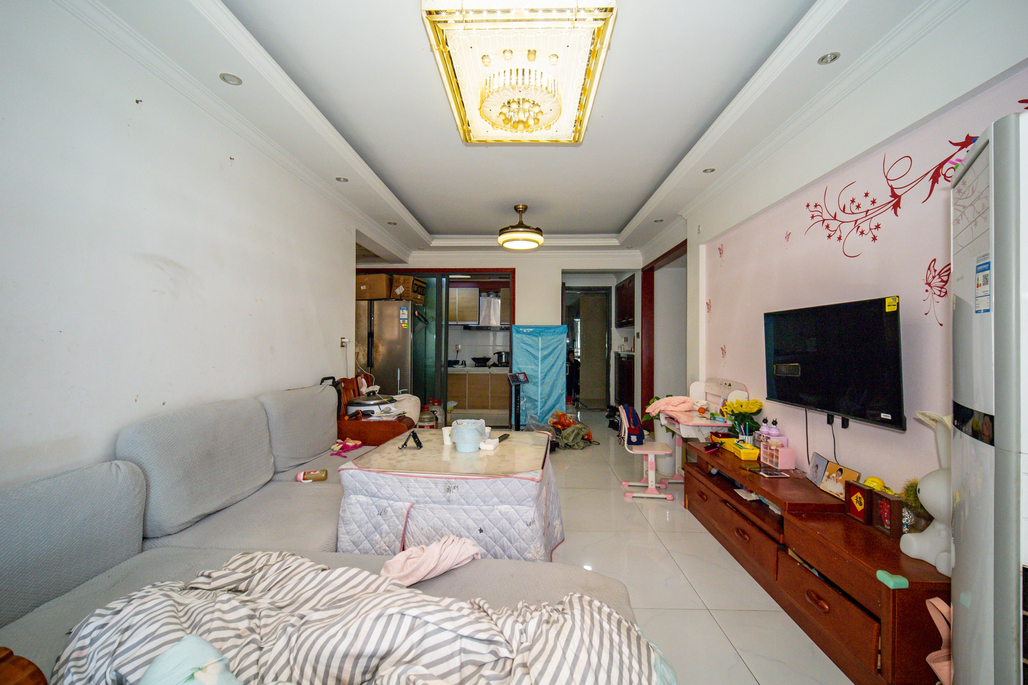 海伦春天  2室2厅1卫    52.0万 海伦春天  2室2厅1卫    52.0万客厅