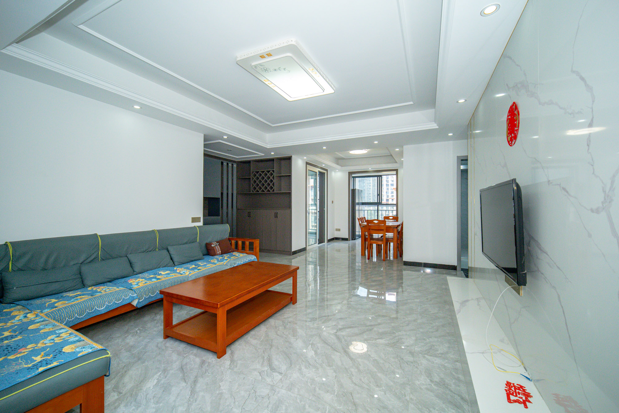 松雅湖壹号 3室2厅2卫 109.8万 松雅湖壹号 3室2厅2卫 109.8万客厅