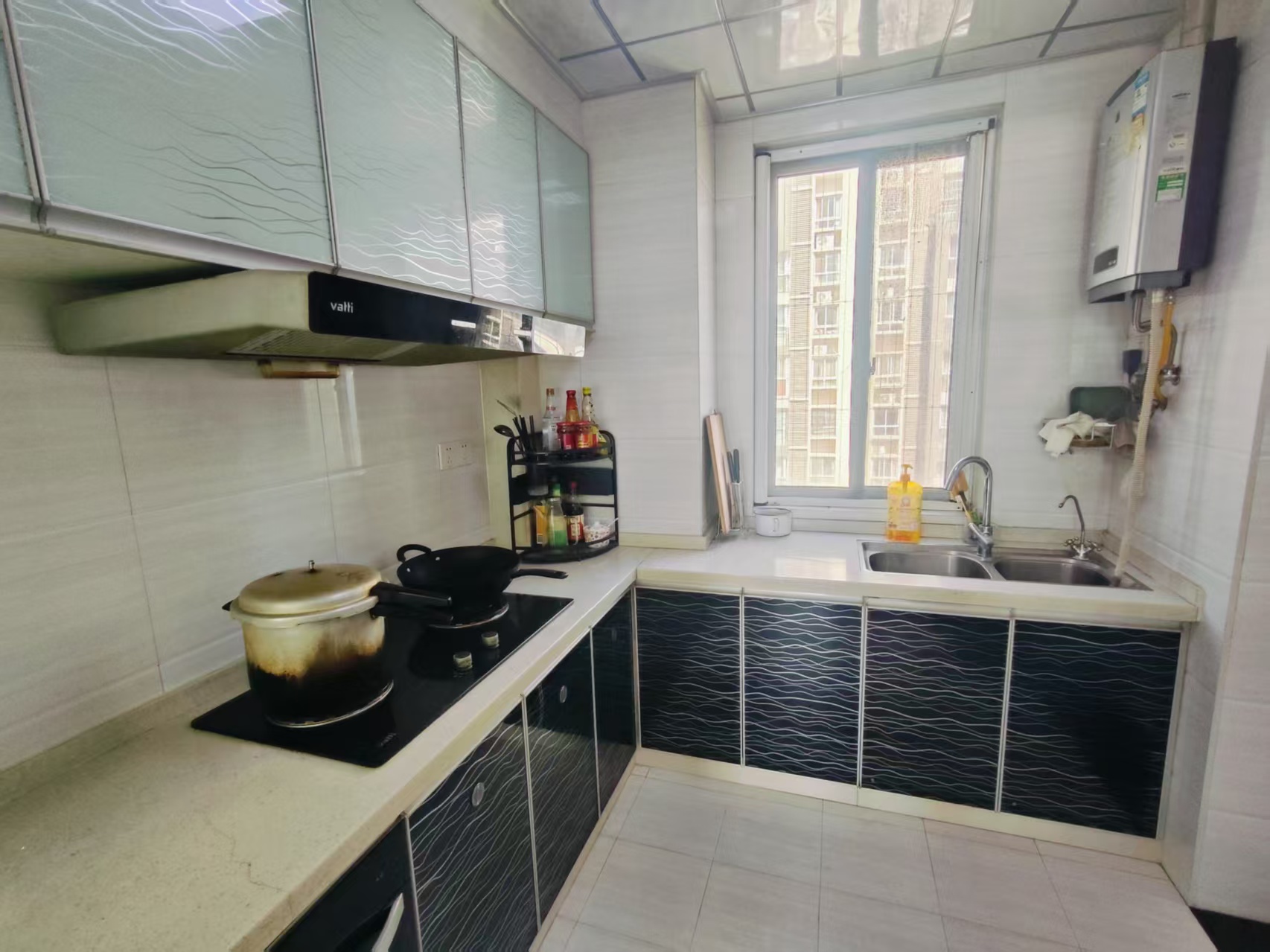 荷塘星城 3室2厅2卫 69.8万 荷塘星城 3室2厅2卫 69.8万室内图