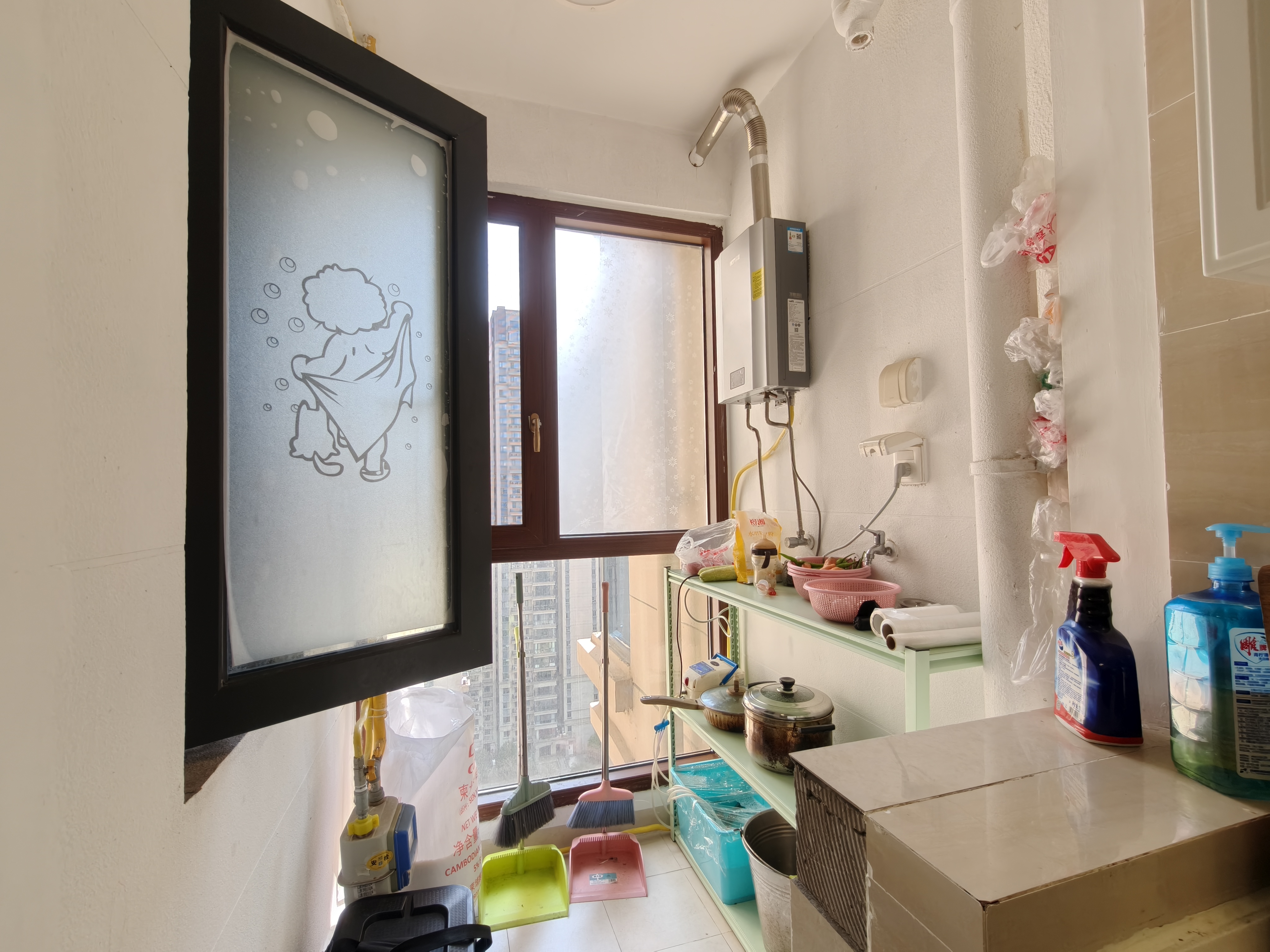 恒大华府  3室2厅1卫    65.0万 恒大华府  3室2厅1卫    65.0万室内图