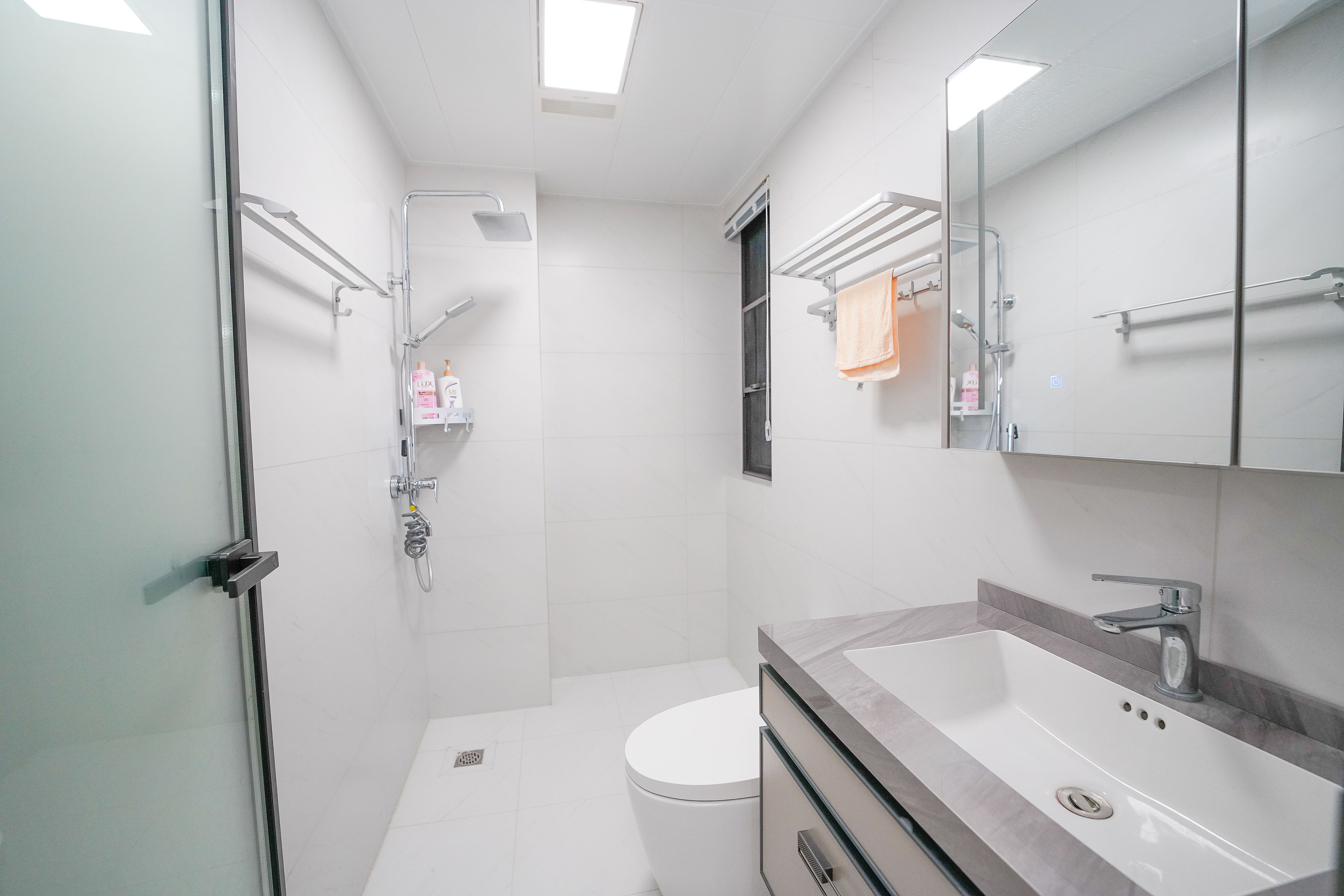 福天藏郡院子  4室2厅2卫    132.0万 福天藏郡院子  4室2厅2卫    132.0万卫生间