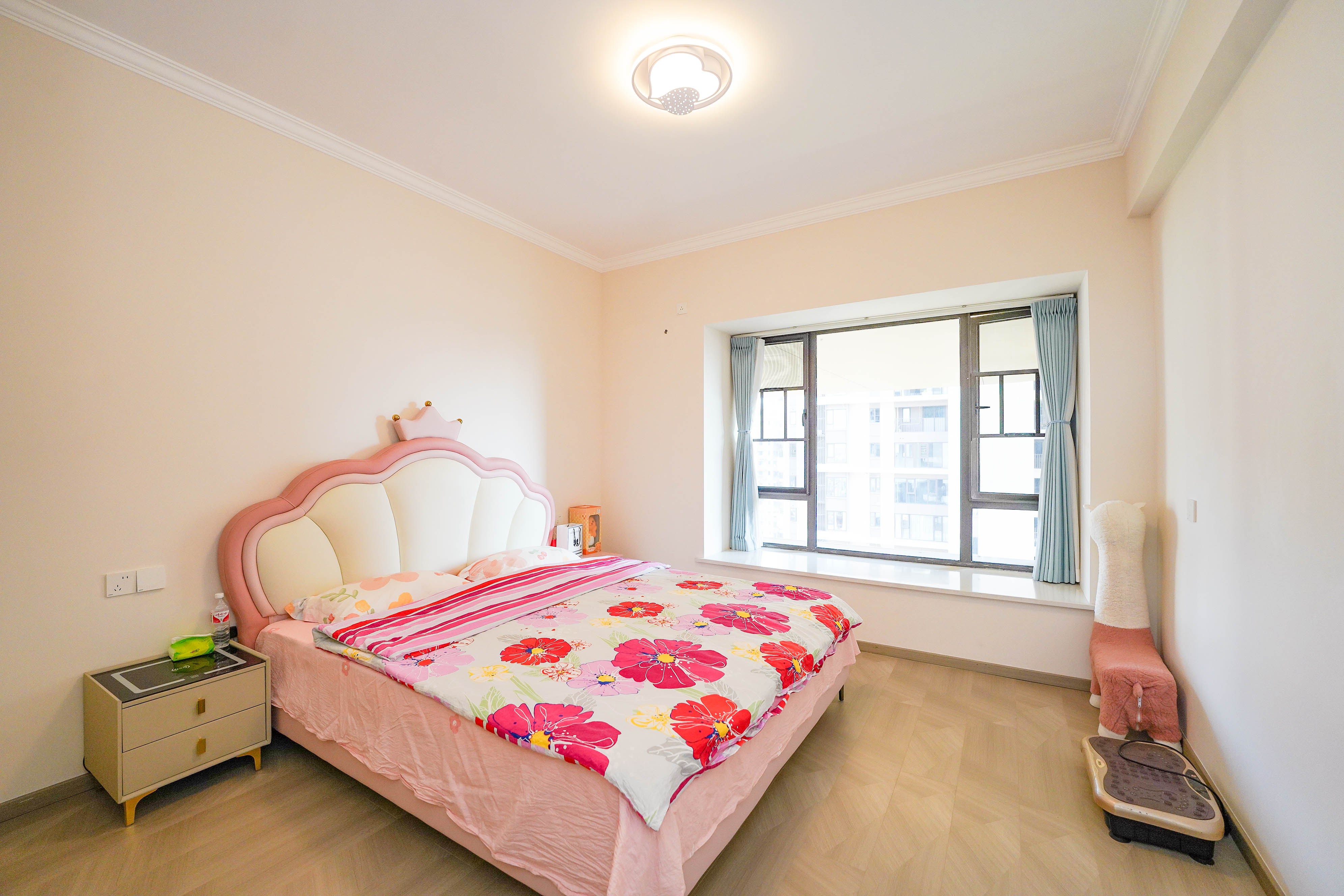 福天藏郡院子  4室2厅2卫    132.0万 福天藏郡院子  4室2厅2卫    132.0万卧室