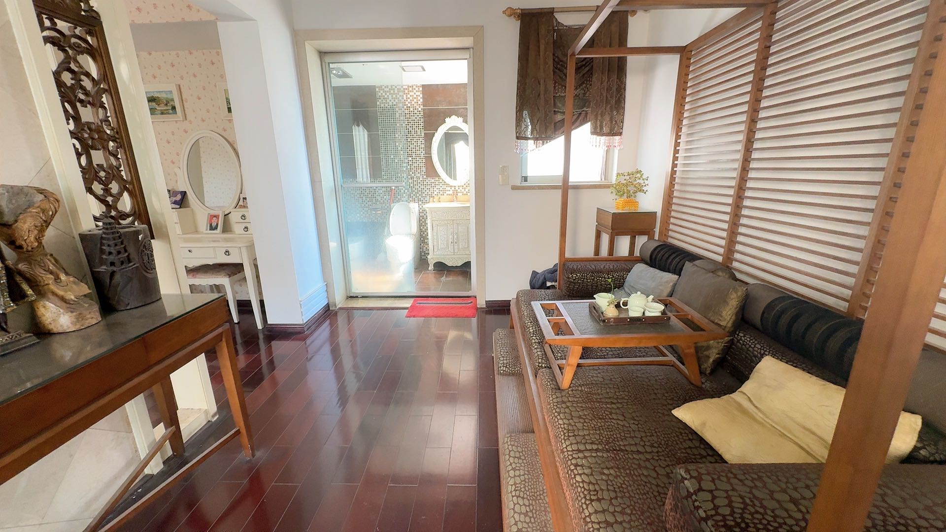 耀华大厦 7室2厅3卫 68.8万 耀华大厦 7室2厅3卫 68.8万室内图