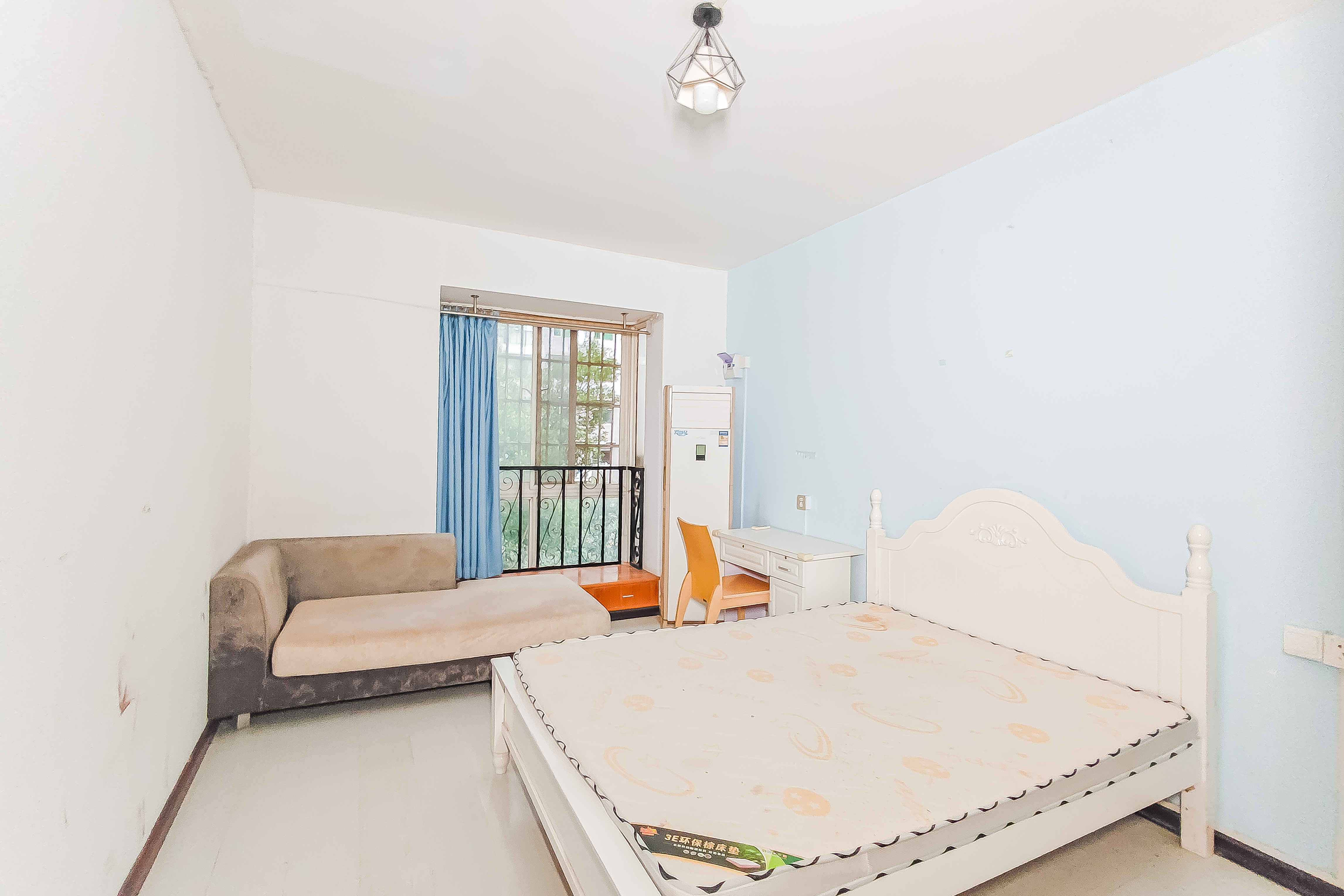 官塘公寓 3室2厅2卫 85.0万 官塘公寓 3室2厅2卫 85.0万卧室