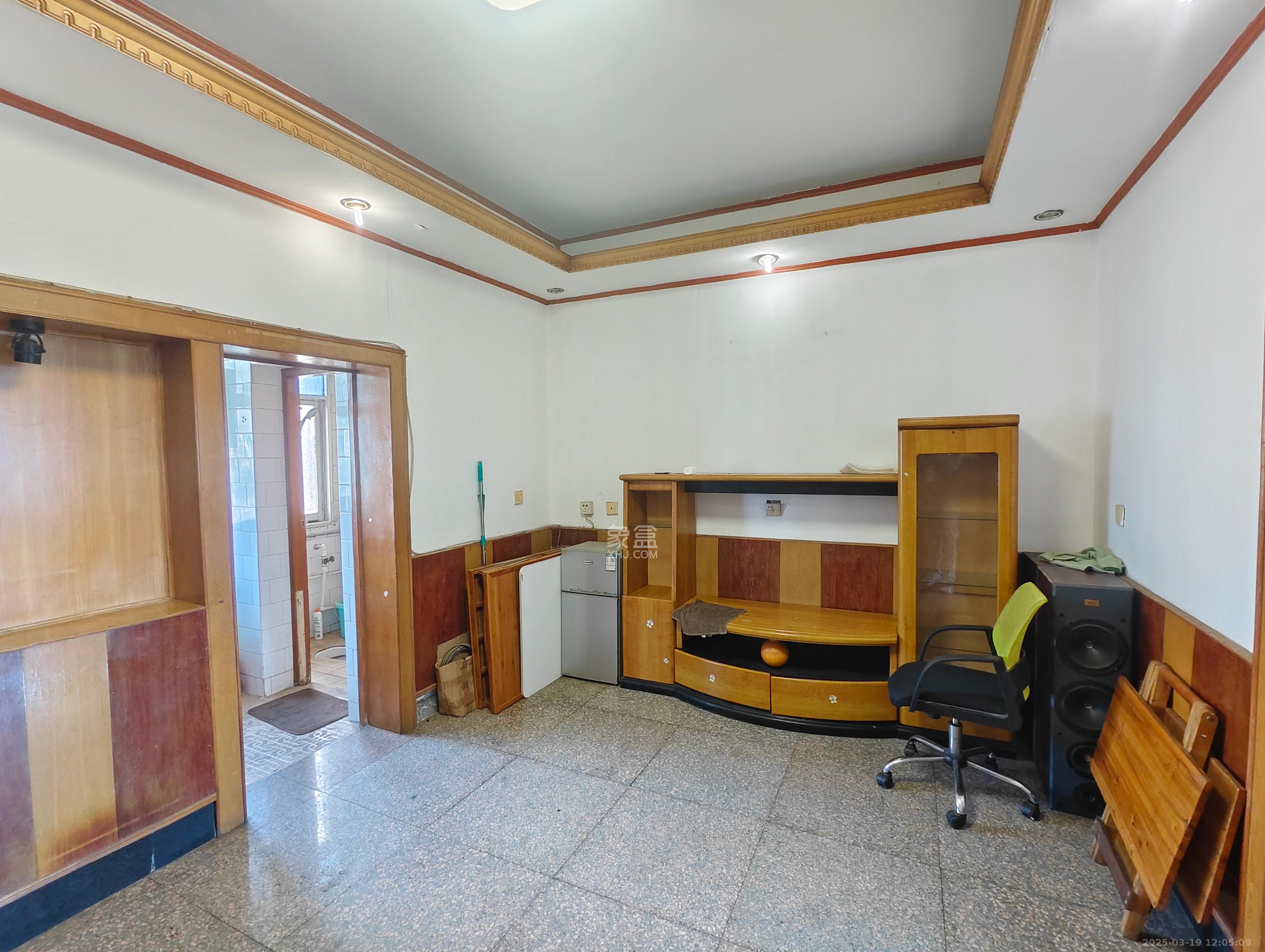 长沙送变电宿舍 2室1厅1卫 1000.0元/月 长沙送变电宿舍 2室1厅1卫 1000.0元/月室内图