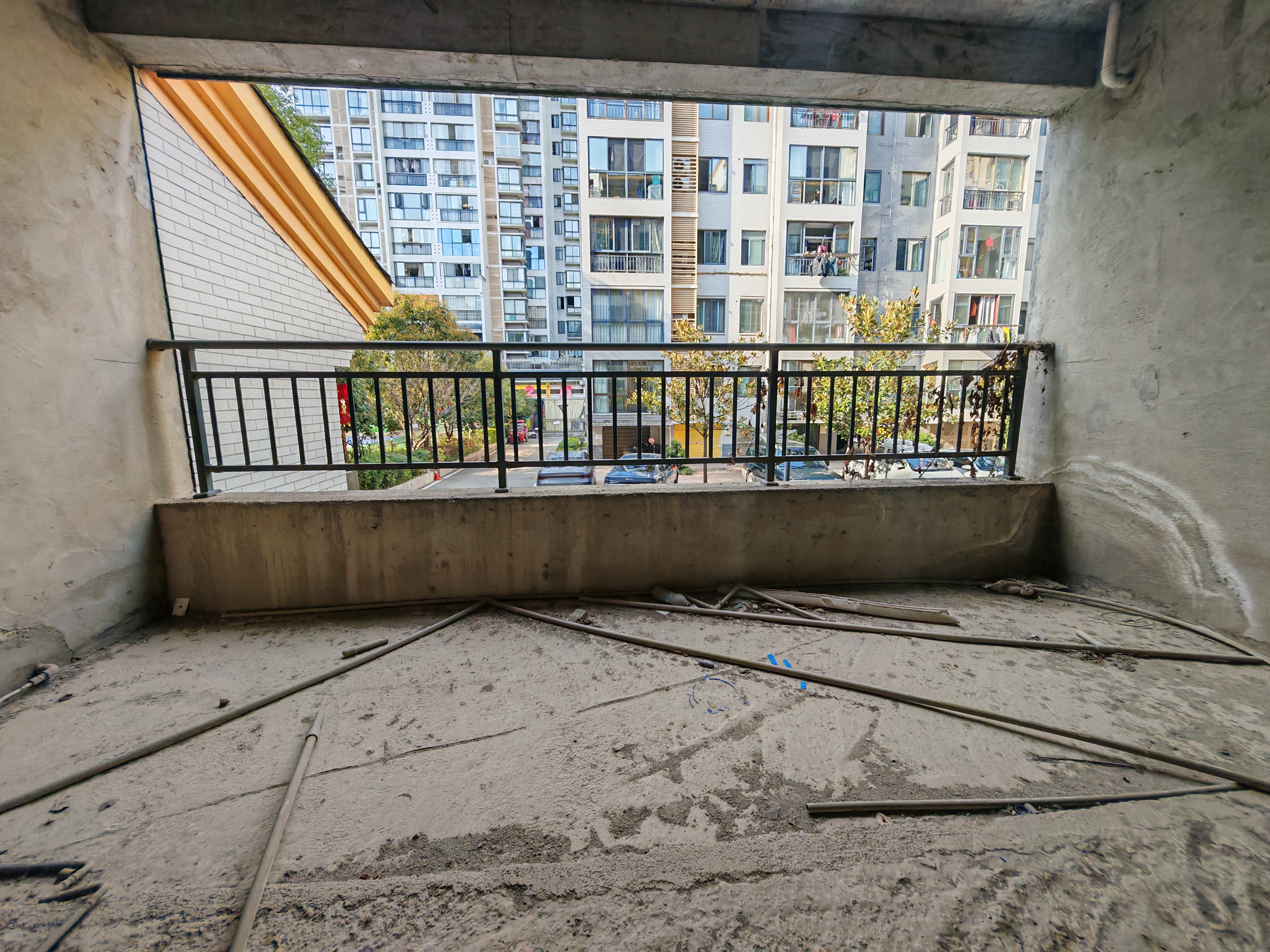 山城上品 4室2厅2卫 70.8万 山城上品 4室2厅2卫 70.8万客厅