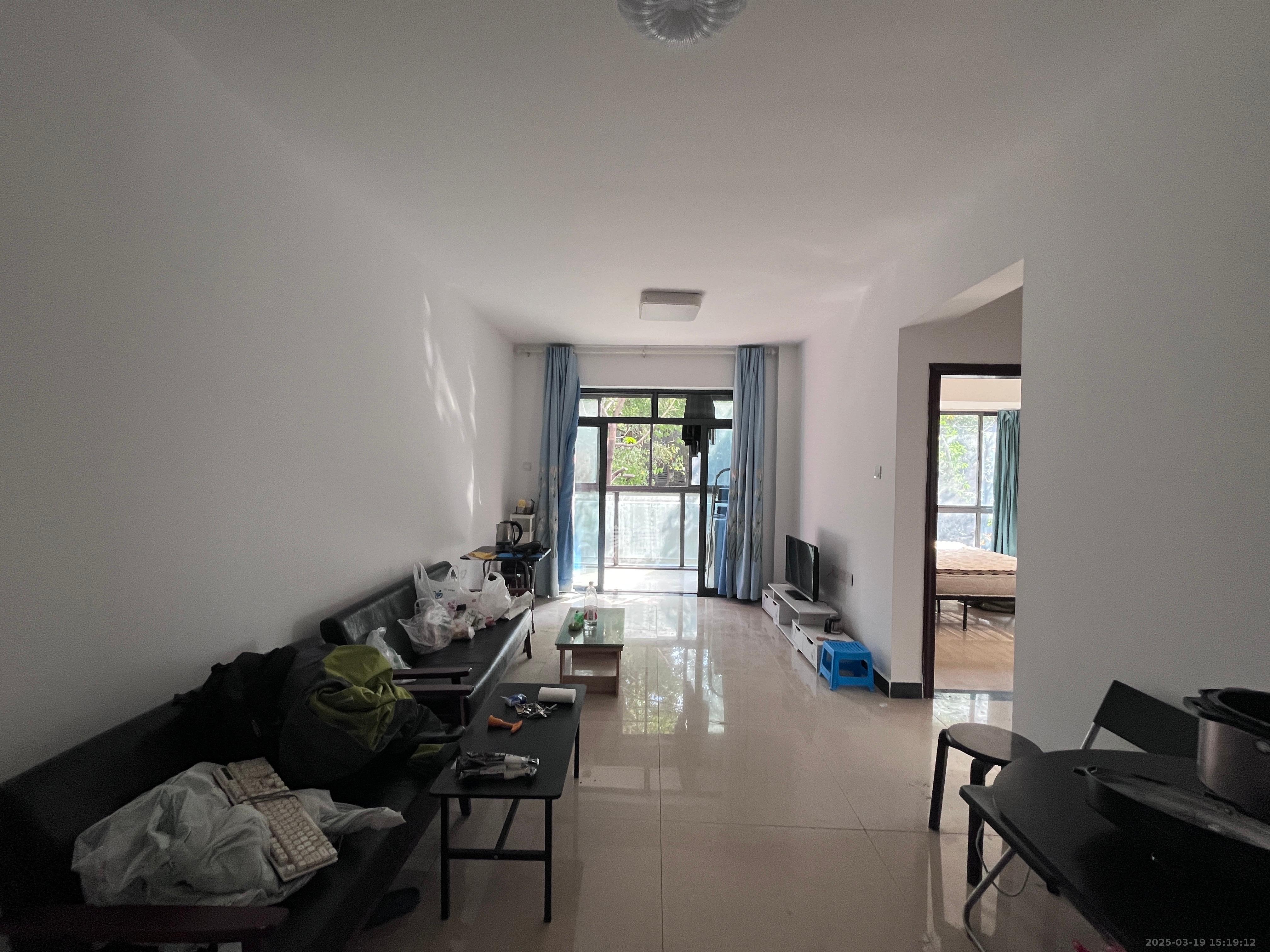 恒基凯旋门一二期  2室2厅1卫    2000.0元/月 恒基凯旋门一二期  2室2厅1卫    2000.0元/月