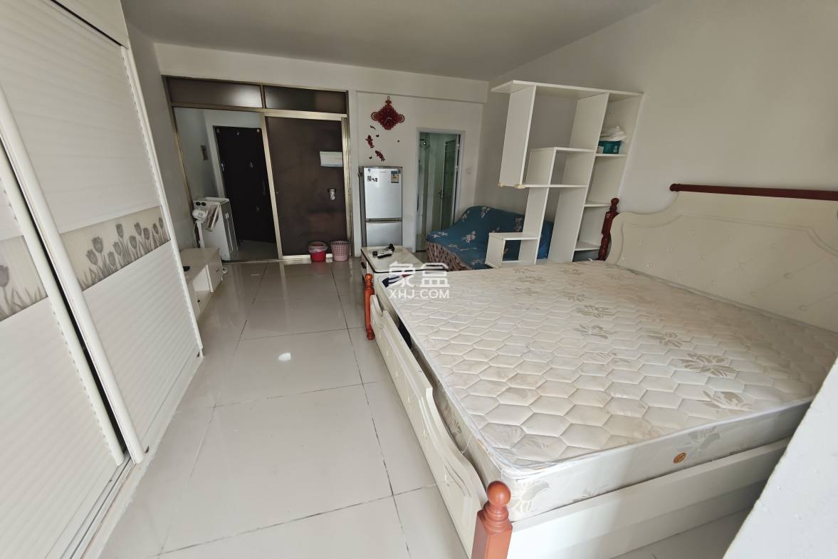 听海南国印象 1室1厅1卫 65.0万 听海南国印象 1室1厅1卫 65.0万客厅