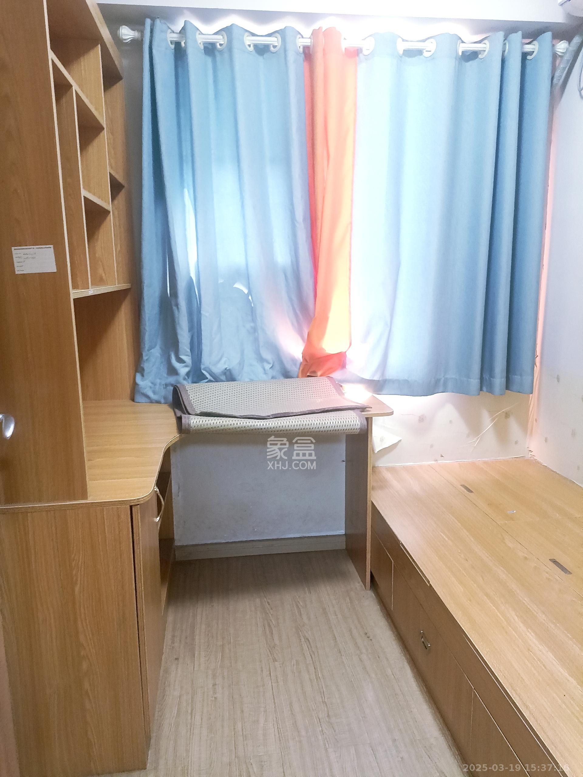 麓谷小镇  3室2厅1卫   2250.00元/月室内图