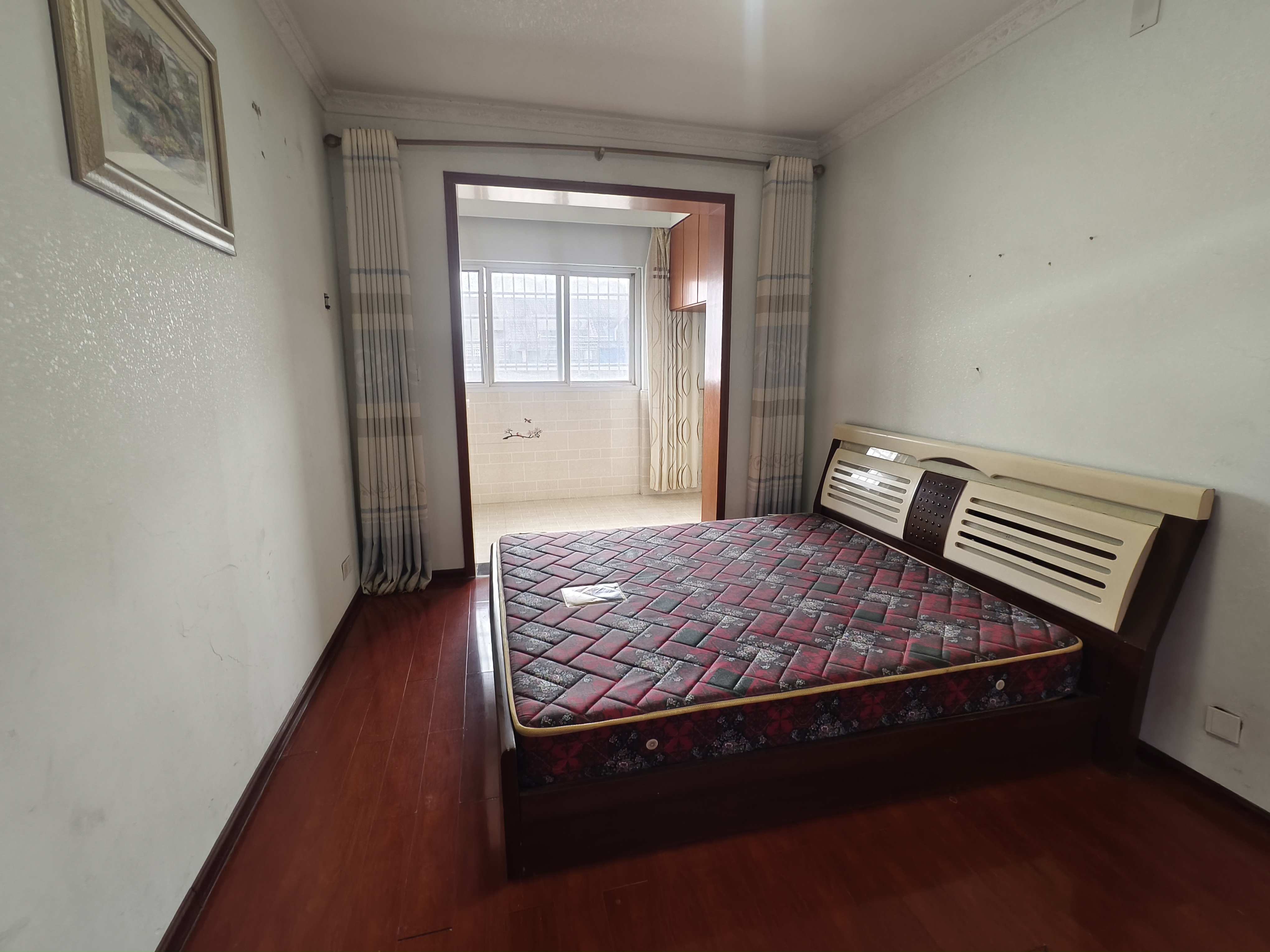 宏泰阳光家园 3室2厅1卫 62.8万 宏泰阳光家园 3室2厅1卫 62.8万客厅